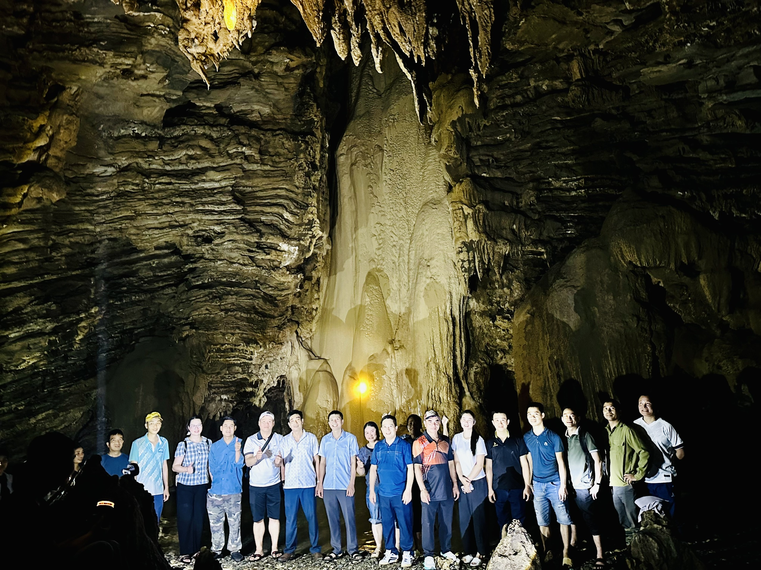 hang thủng 7.jpg