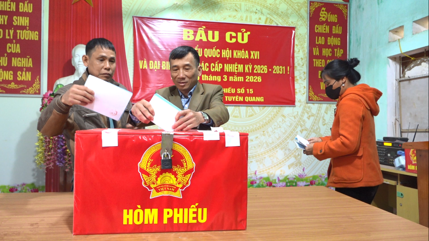 Xã Hùng An: Hoàn thành 100% cử tri tham gia bỏ phiếu