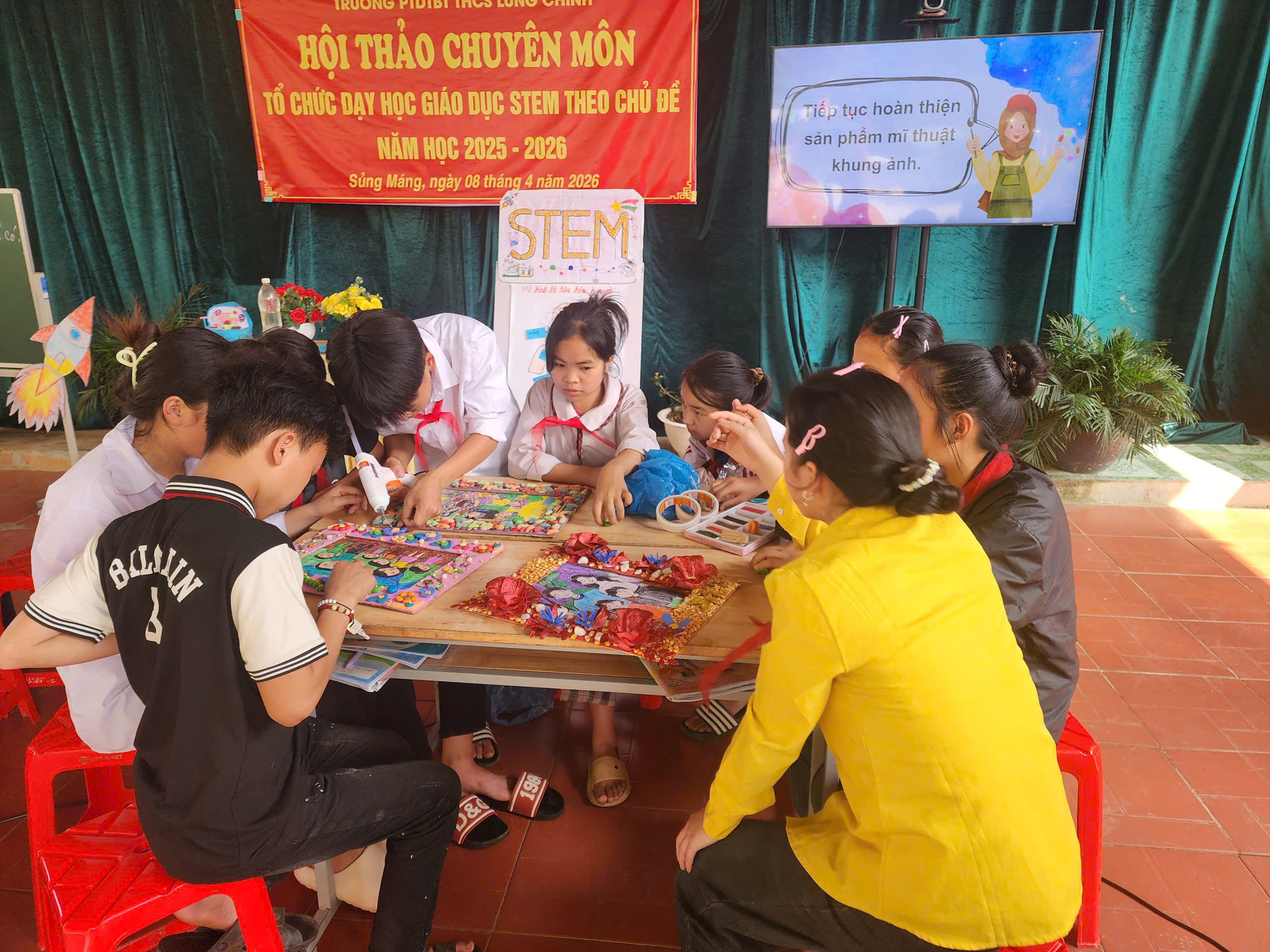 Hội thảo chuyên môn về tổ chức dạy học giáo dục STEM