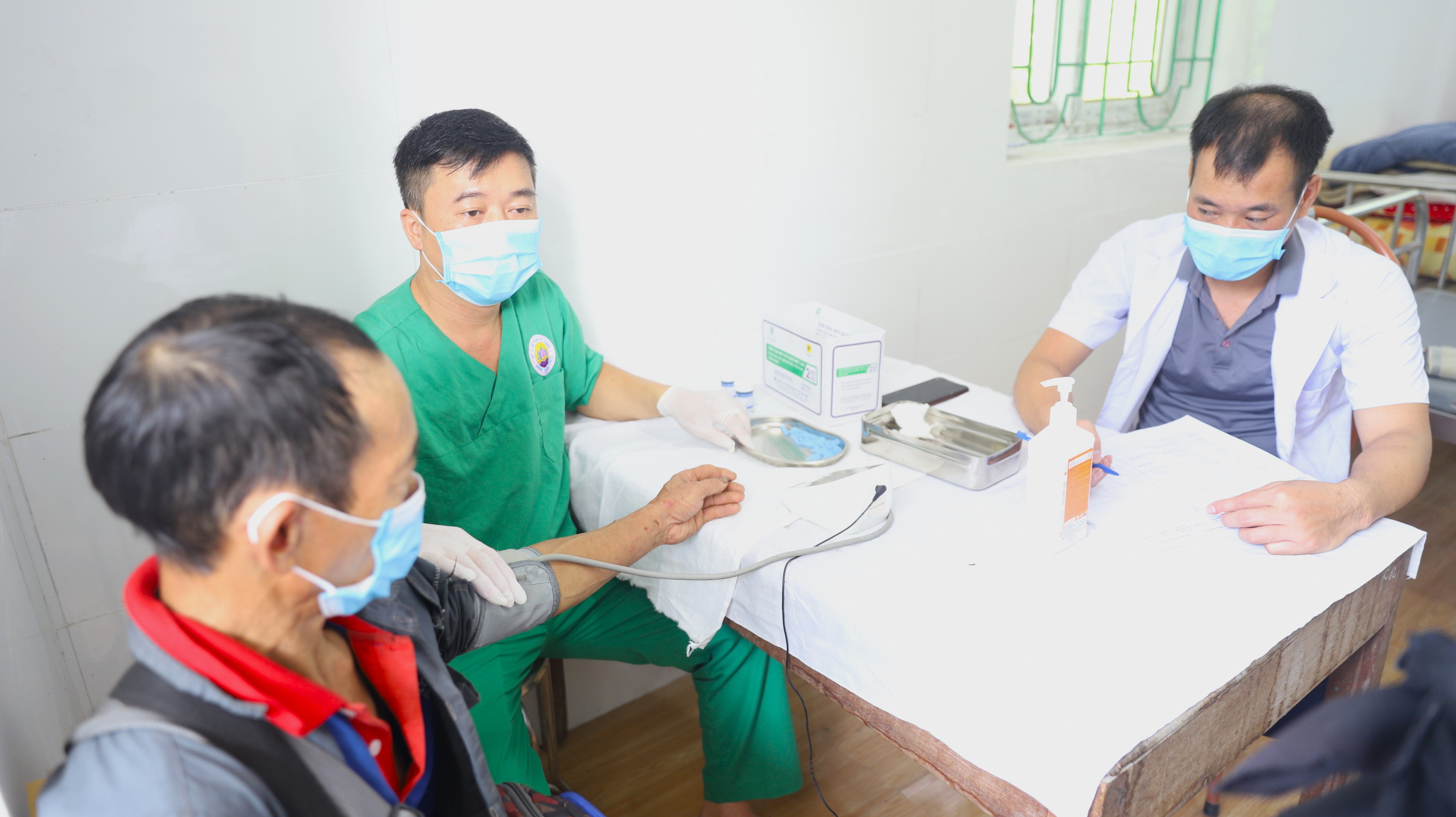 TRUNG TÂM Y TẾ KHU VỰC HOÀNG SU PHÌ TRIỂN KHAI KHÁM SÀNG LỌC LAO NĂM 2026 