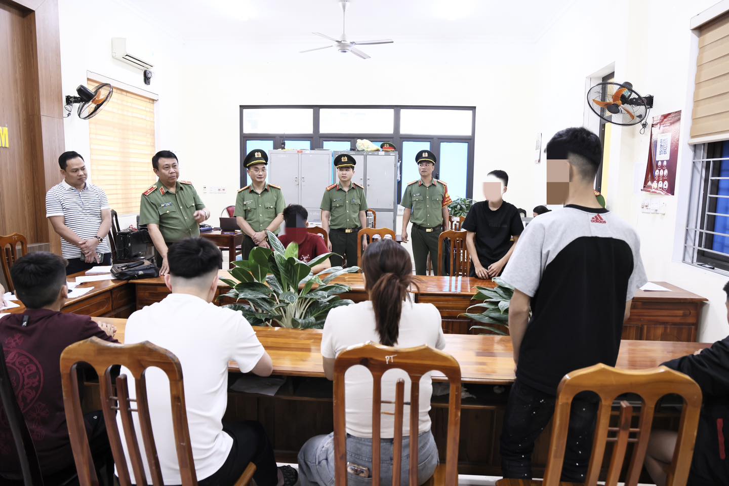 CÔNG AN TỈNH TUYÊN QUANG: GIỮ TRỌN VẸN BÌNH YÊN DỊP NGHỈ LỄ 30/4 - 01/5