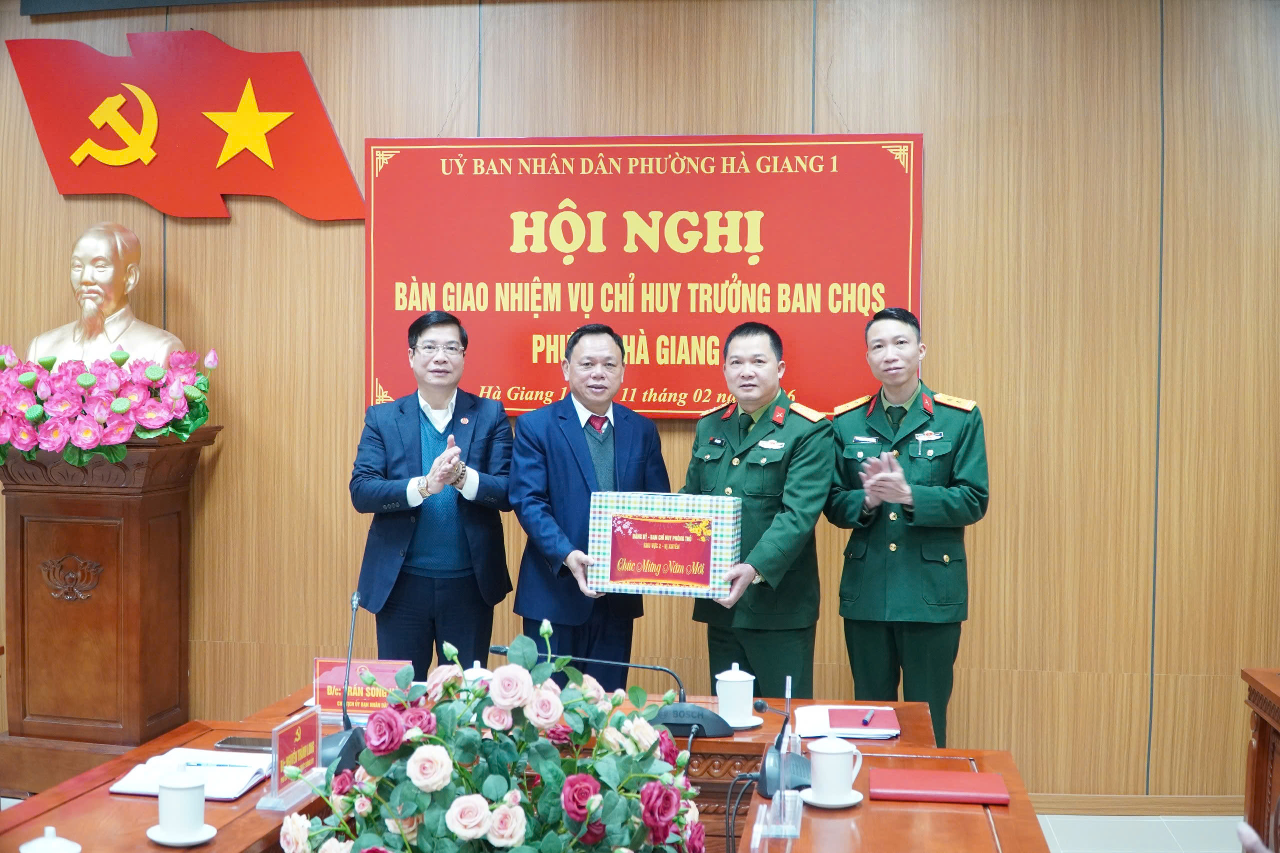 Phường Hà Giang 1 tổ chức bàn giao nhiệm vụ Chỉ huy trưởng Ban Chỉ huy Quân sự phường. 