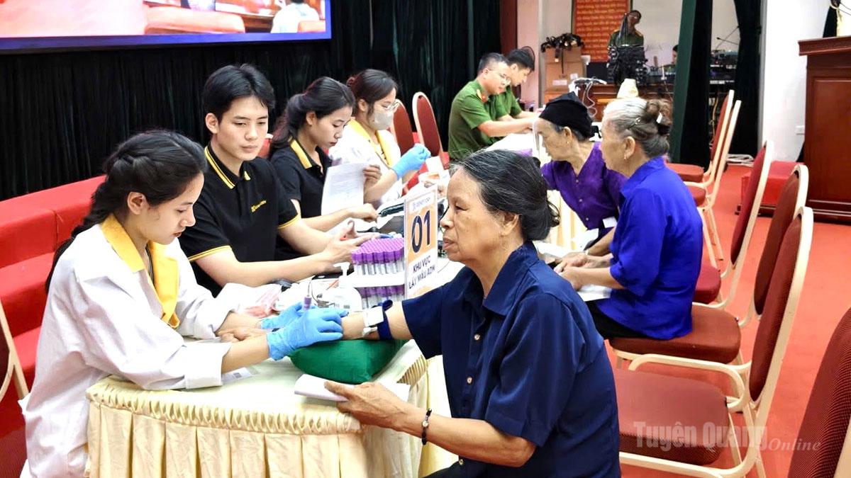 Tuyên Quang đạt trên 80% chỉ tiêu thu nhận ADN thân nhân liệt sĩ
