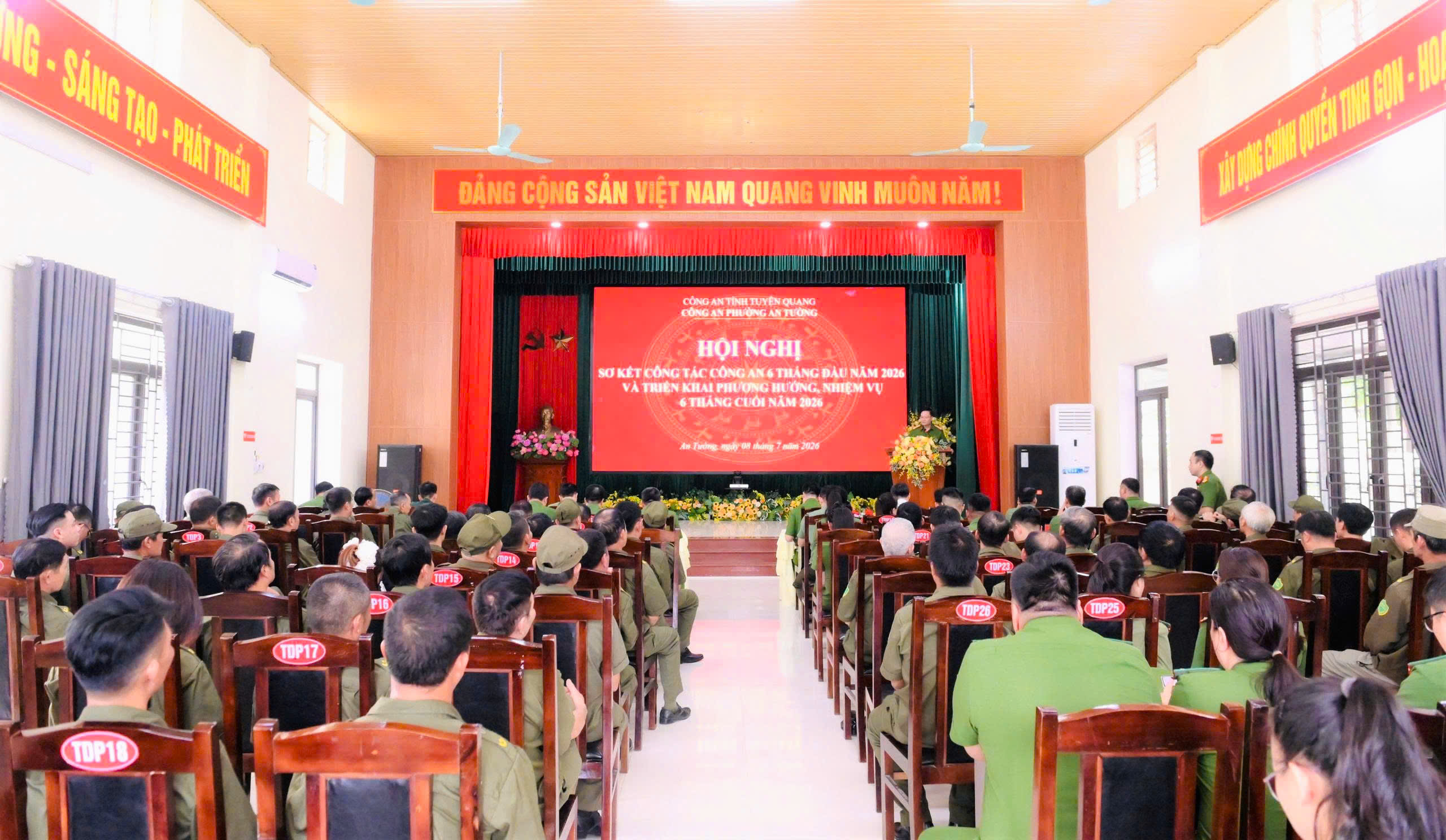 Công an phường An Tường tổ chức Hội nghị sơ kết công tác Công an 6 tháng đầu năm, triển khai nhiệm vụ công tác 6 tháng cuối năm 2026