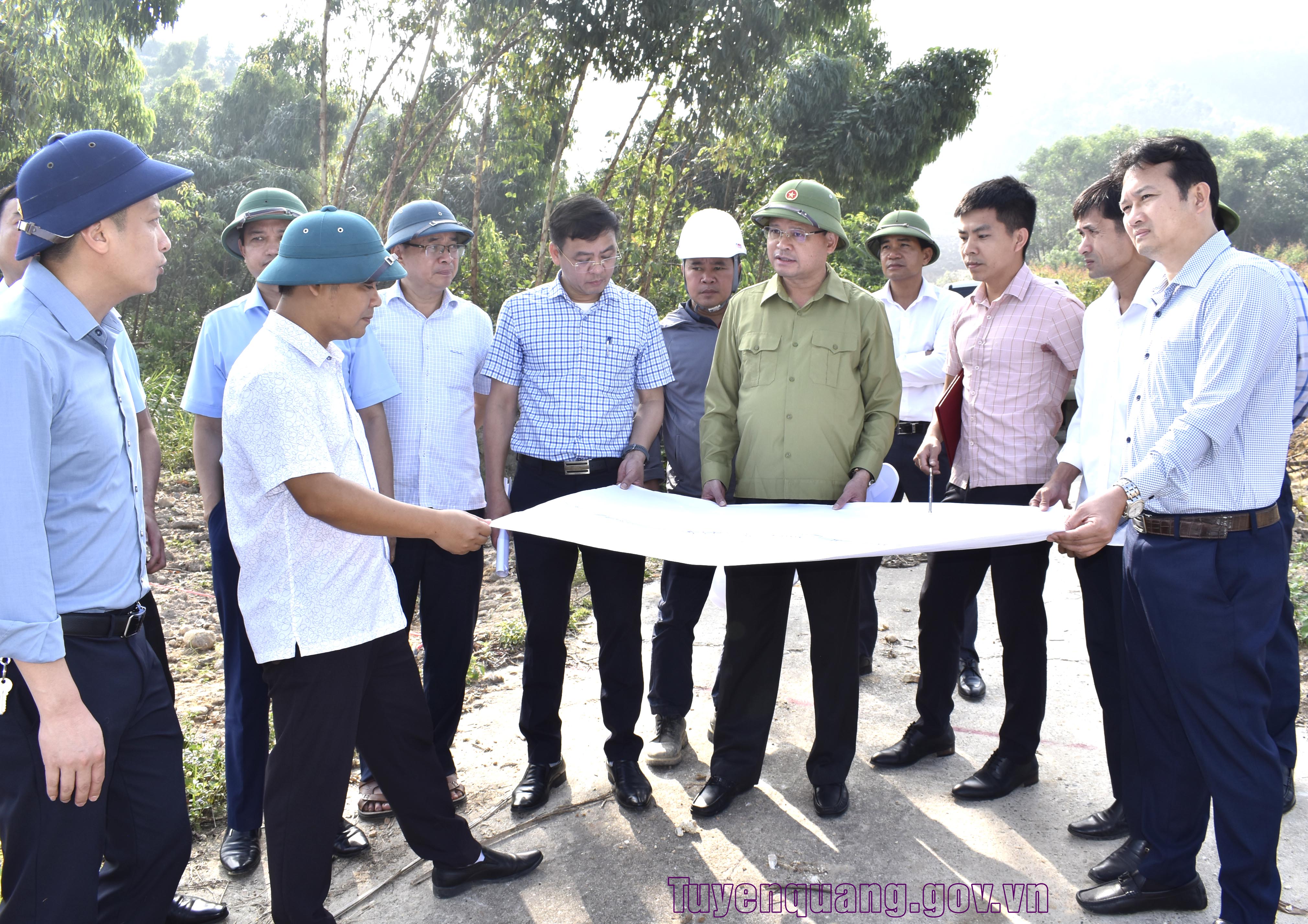 Đẩy nhanh tiến độ thi công đoạn tuyến 8,1 km thuộc Dự án cao tốc Tuyên Quang – Hà Giang