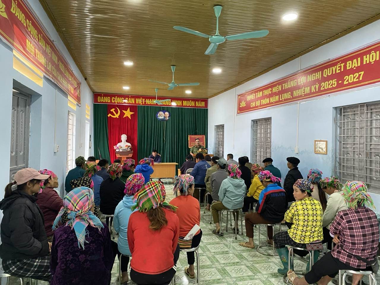 CÔNG AN XÃ TÁT NGÀ TUYÊN TRUYỀN PHỔ BIẾN GIÁO DỤC PHÁP LUẬT