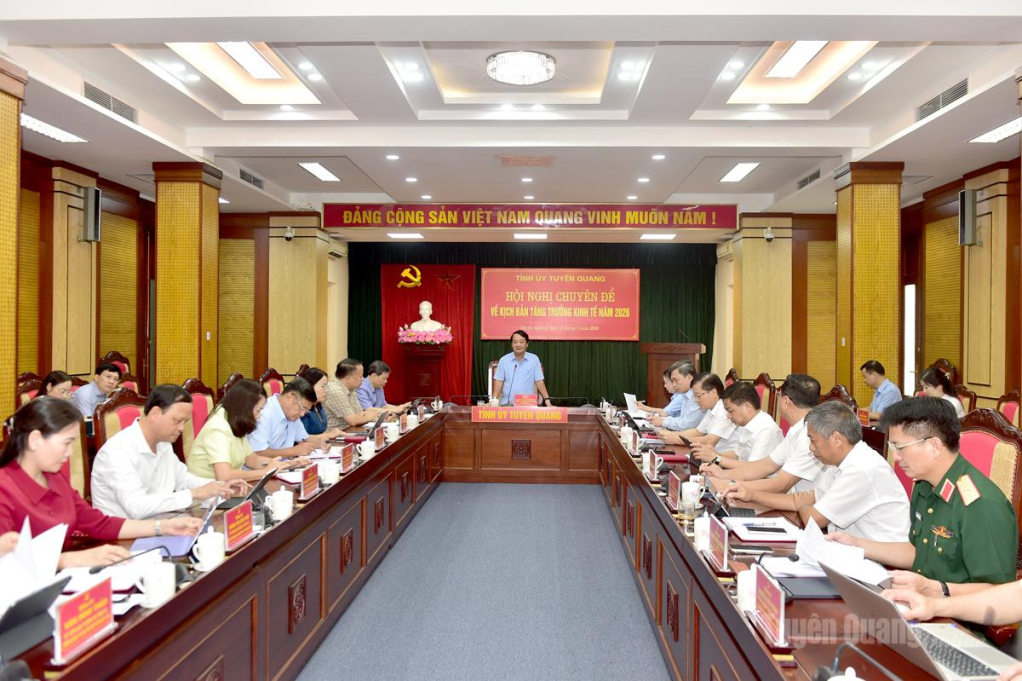 Quyết liệt các giải pháp hoàn thành mục tiêu tăng trưởng hai con số