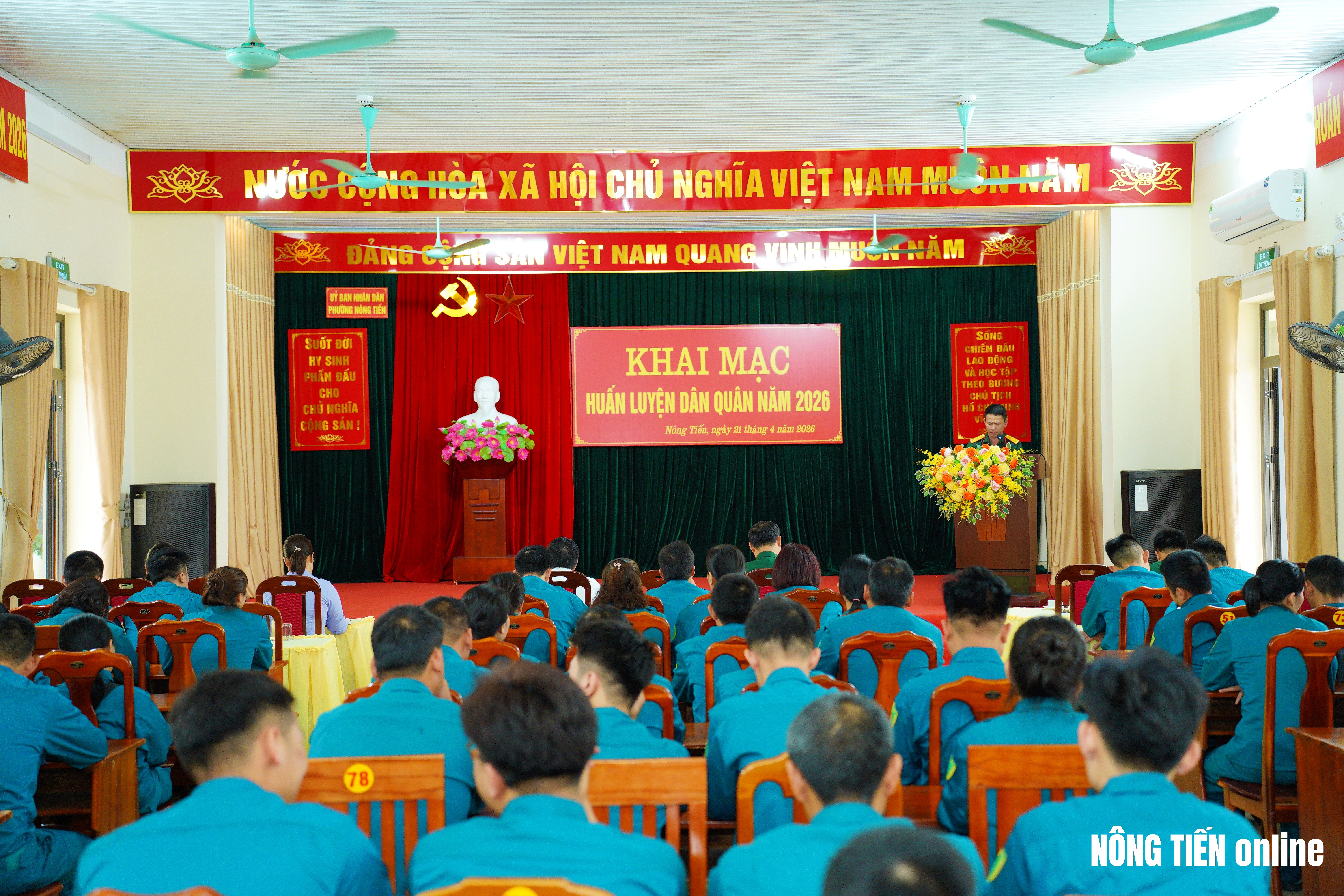 Phường Nông Tiến: Kết nạp 42 chiến sĩ dân quân và phát động thi đua huấn luyện năm 2026