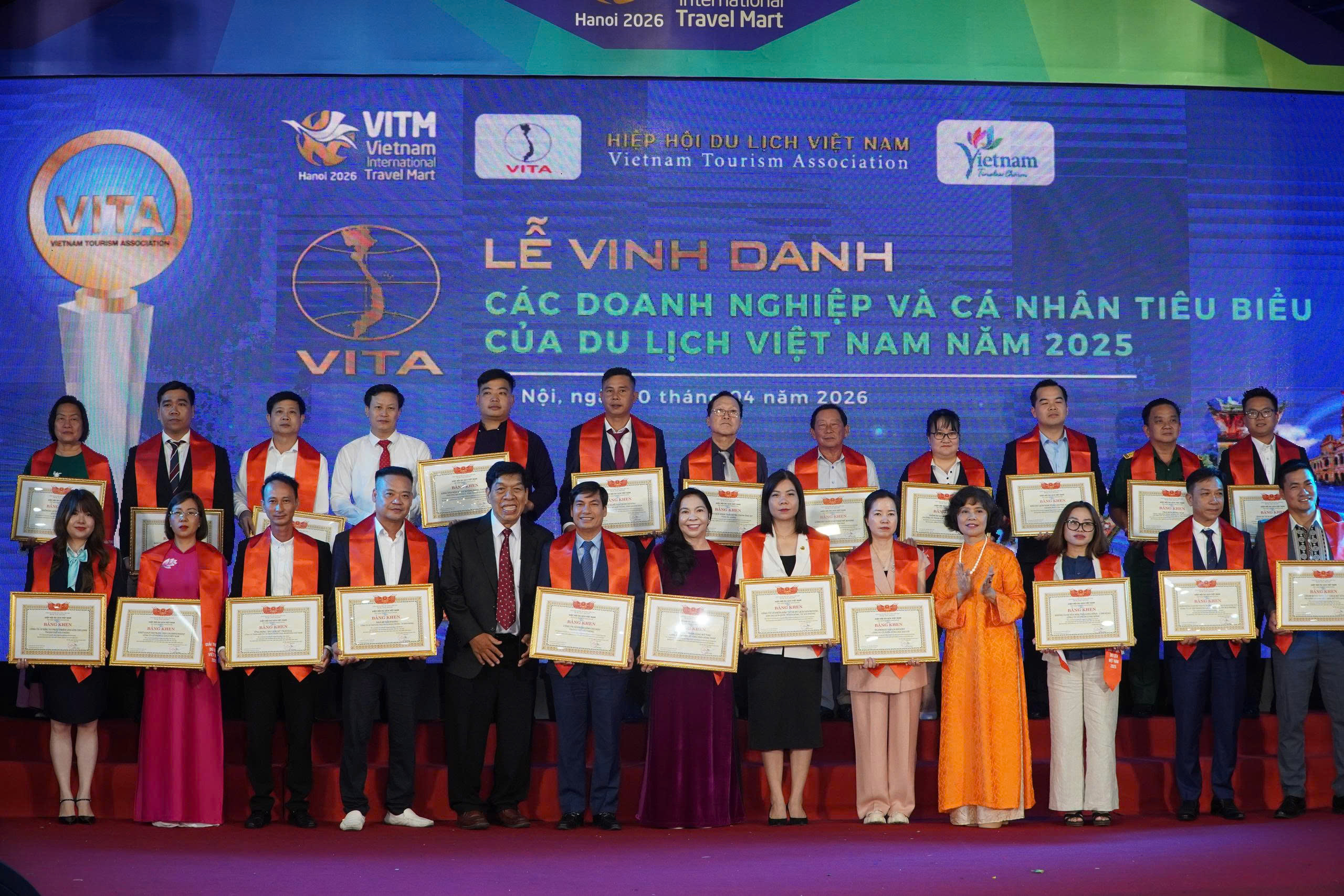 THÔN THA ĐẠT GIẢI ĐIỂM DU LỊCH CỘNG ĐỒNG ĐÓN NHIỀU LƯỢT KHÁCH NHẤT NĂM 2025