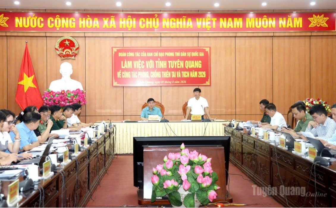 Đoàn công tác Ban Chỉ đạo Phòng thủ dân sự quốc gia làm việc với tỉnh Tuyên Quang về công tác phòng, chống thiên tai