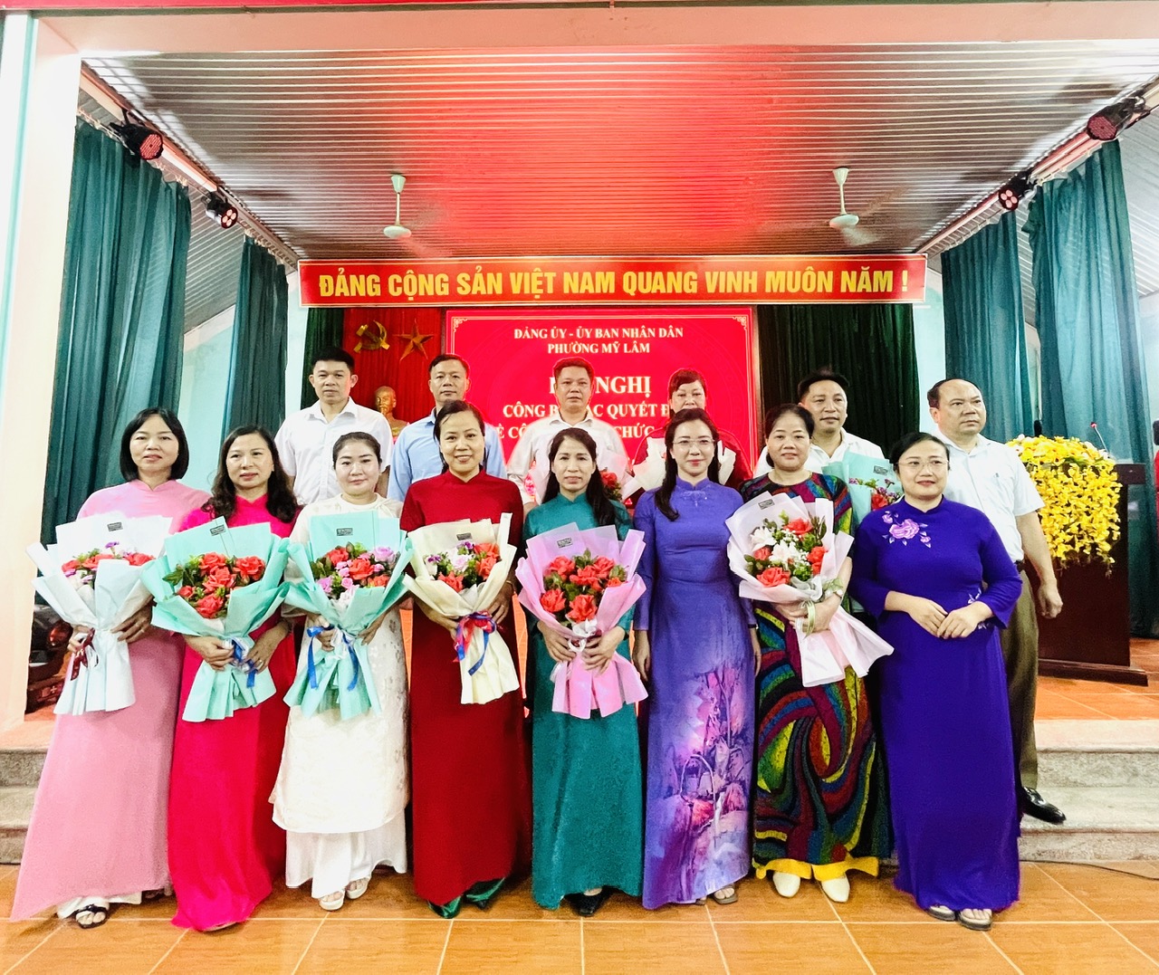 Phường Mỹ Lâm tổ chức Hội nghị tổng kết năm học 2025 - 2026 và Công bố các Quyết định về sắp xếp, sáp nhập trường học, công tác tổ chức, cán bộ ngành Giáo dục trên địa bàn phường.