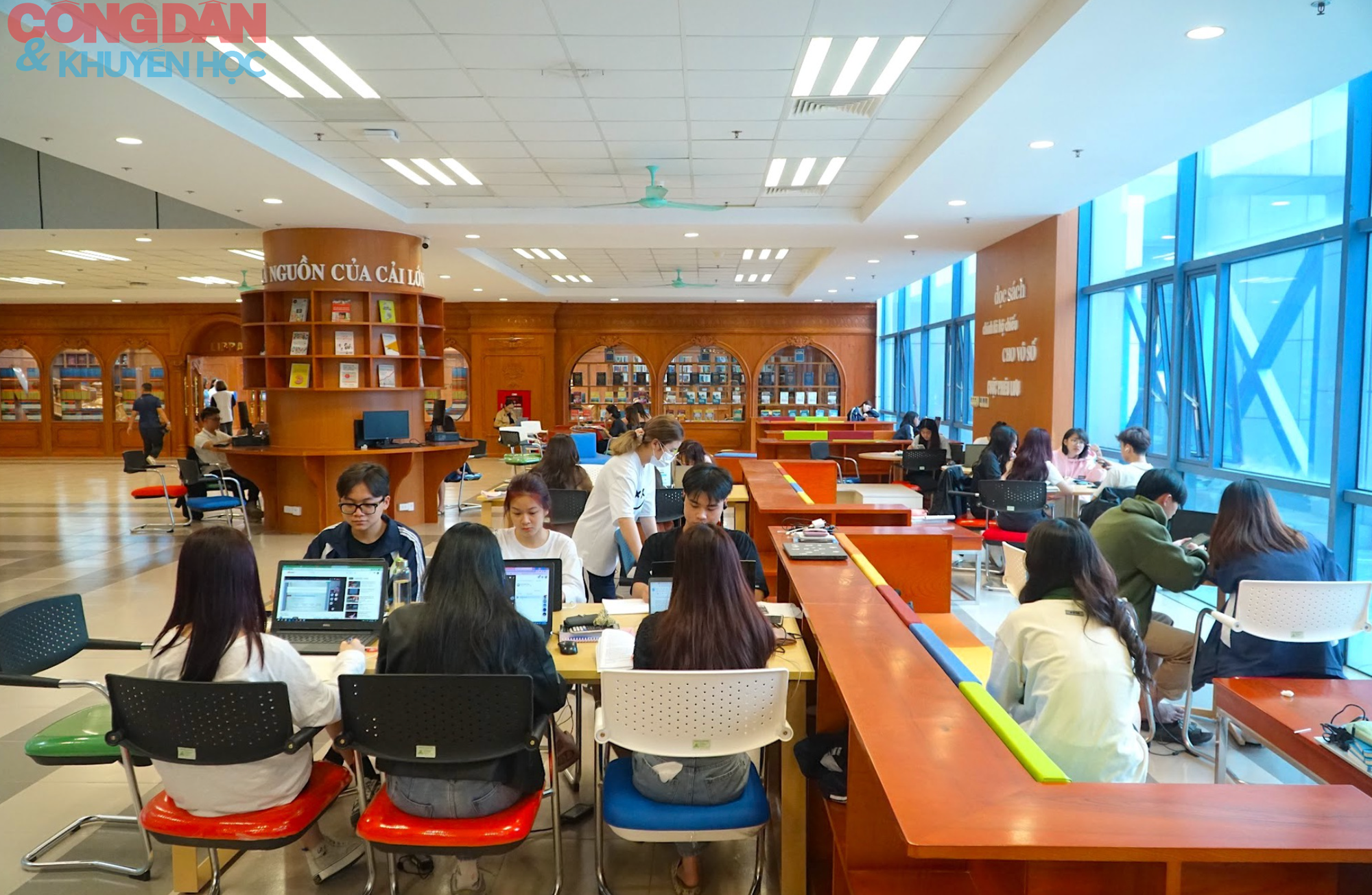 Đại học Kinh tế Quốc dân bỏ xét tuyển kết hợp IELTS từ năm 2027