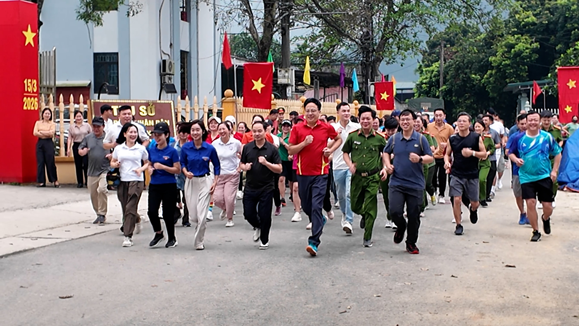 Xã Tân Quang tổ chức Lễ phát động Ngày chạy Olympic vì sức khỏe toàn dân – vì an ninh Tổ quốc