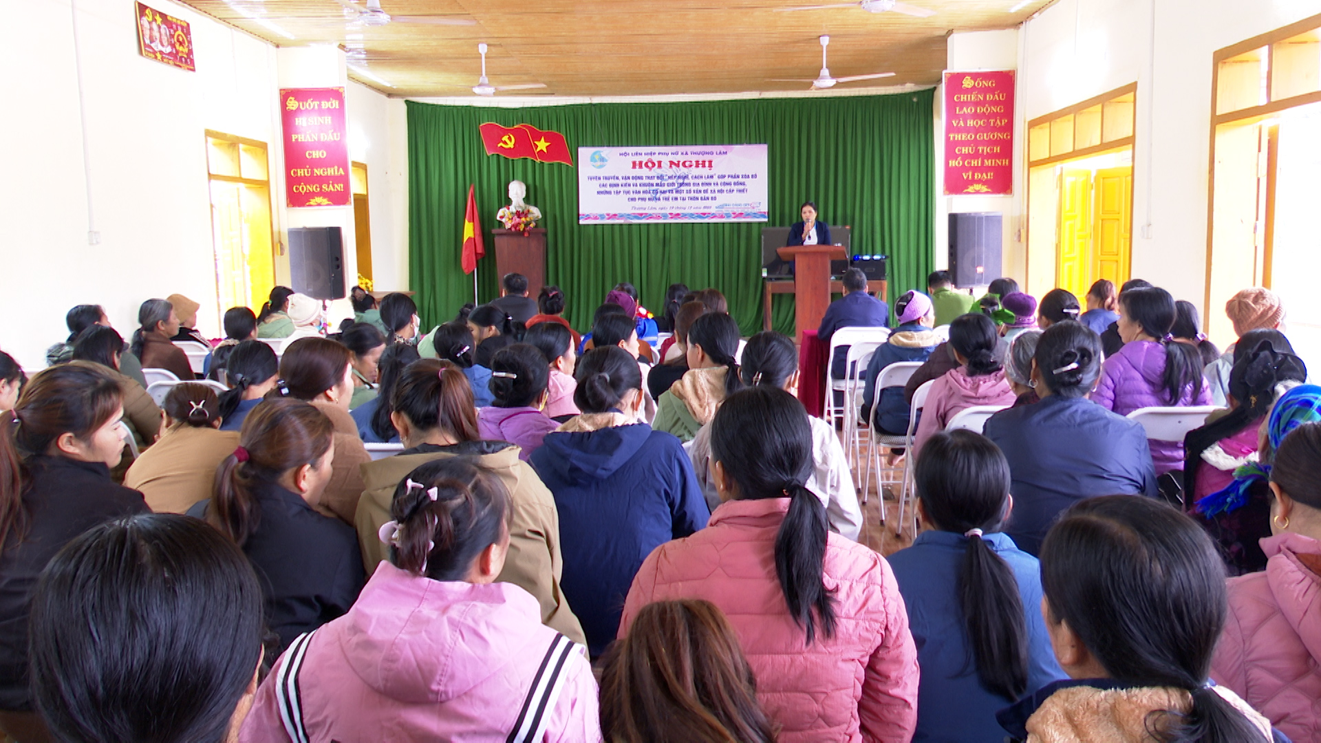 Hội LHPN xã Thượng Lâm tổ chức truyền thông xóa bỏ định kiến giới trong gia đình và cộng đồng