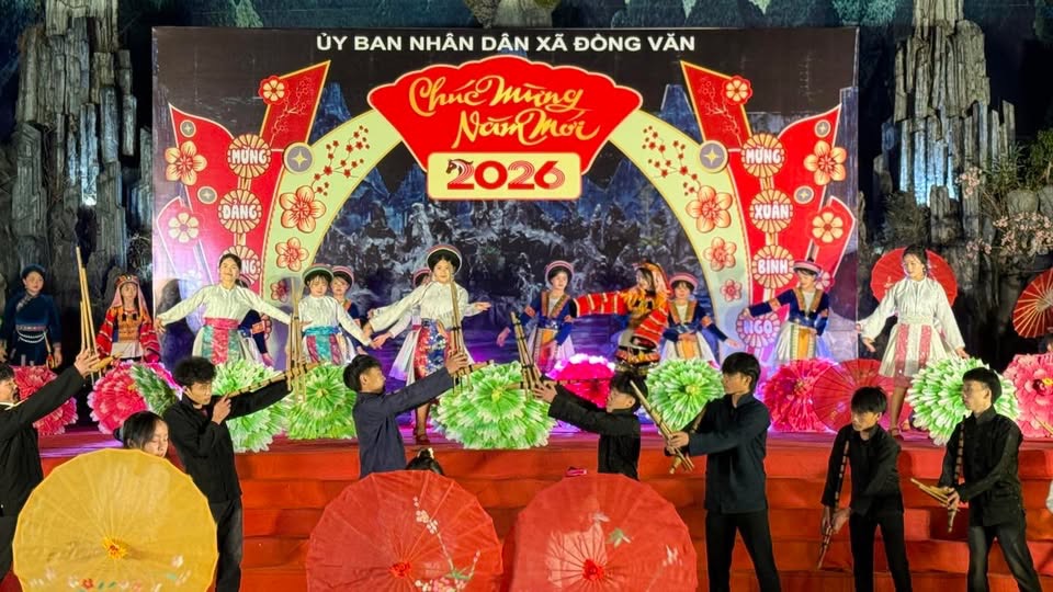 Tưng bừng chương trình nghệ thuật chào năm mới 2026, tại Phố Cổ Đồng Văn