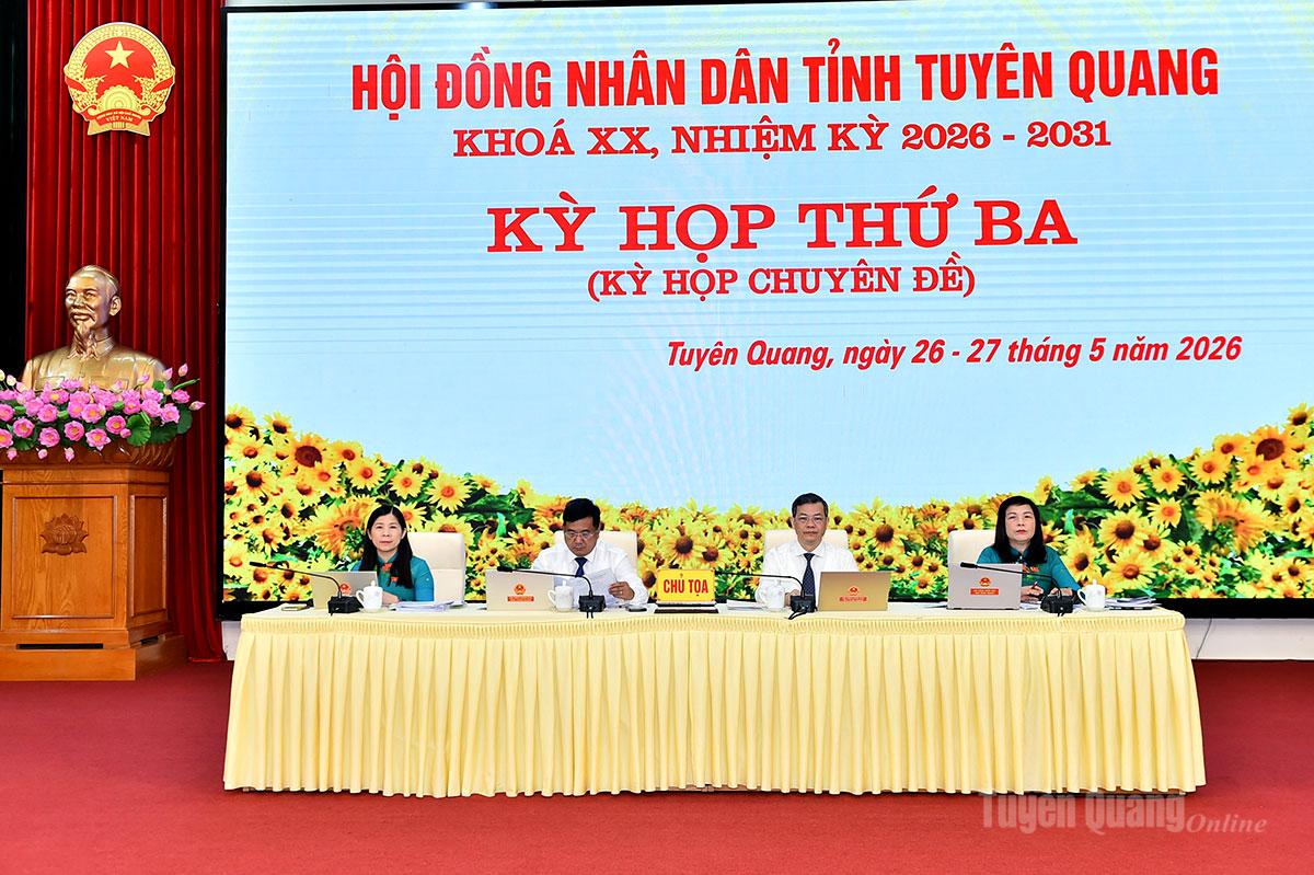 Khai mạc Kỳ họp thứ ba HĐND tỉnh khóa XX