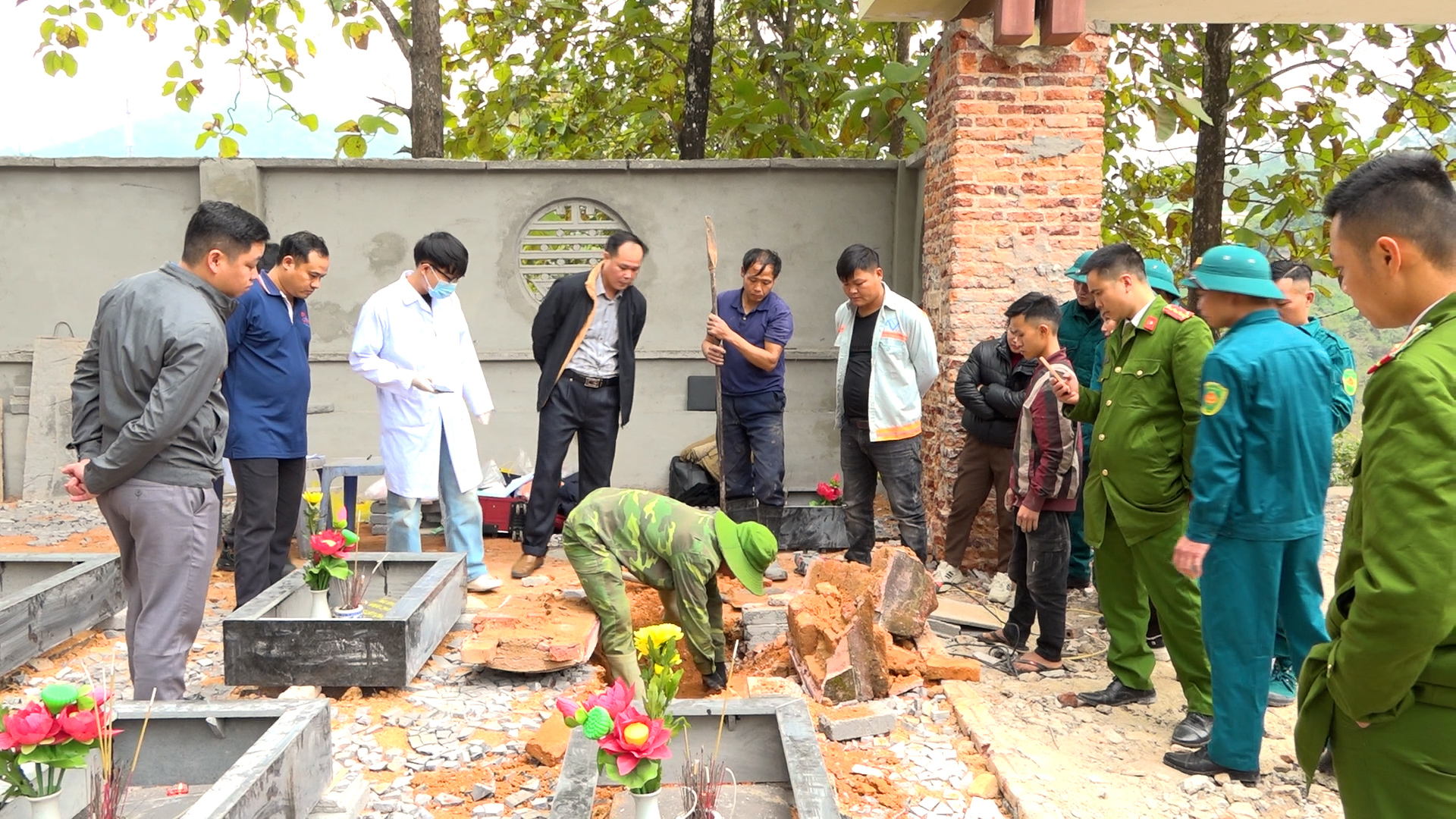 Sở Nội vụ Triển khai thực hiện lấy mẫu hài cốt liệt sĩ còn thiếu thông tin tại nghĩa trang liệt sĩ Hoàng Su Phì