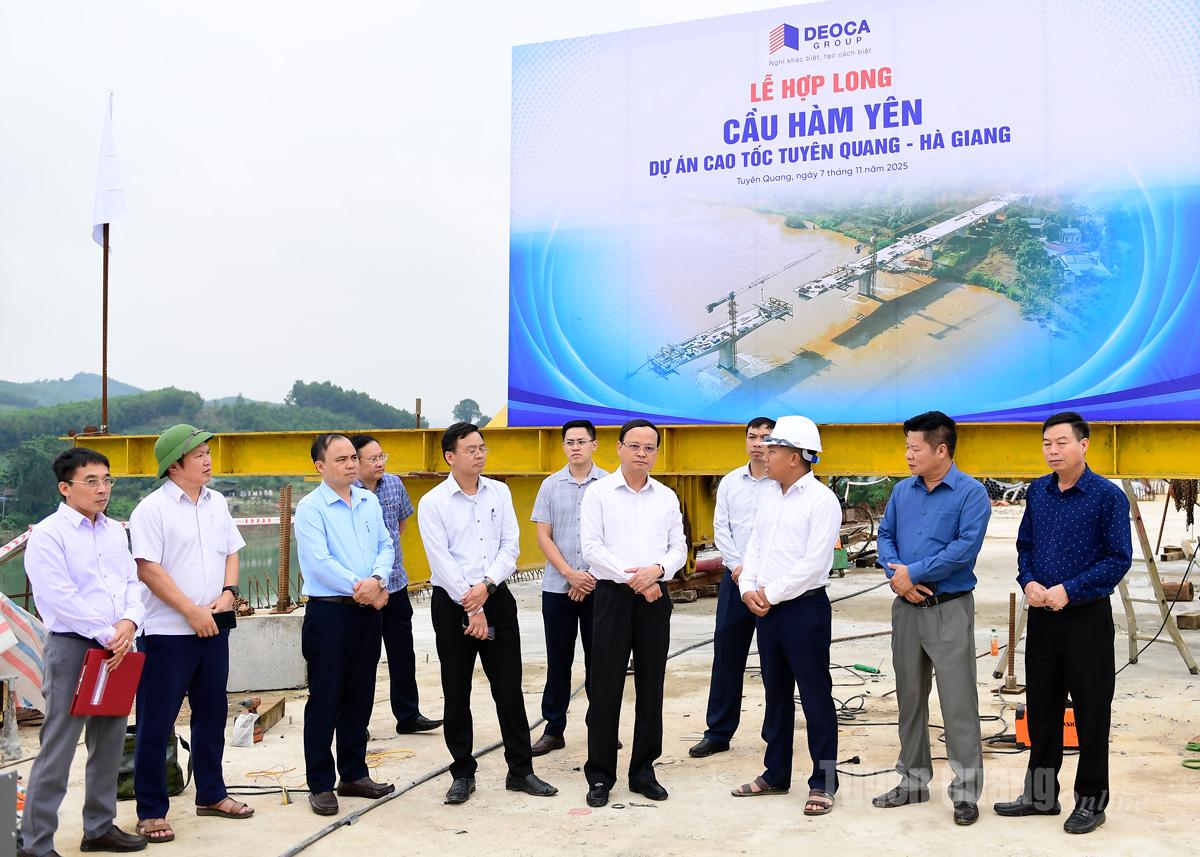 Phó Chủ tịch Thường trực UBND tỉnh Nguyễn Mạnh Tuấn kiểm tra tiến độ cao tốc Tuyên Quang - Hà Giang