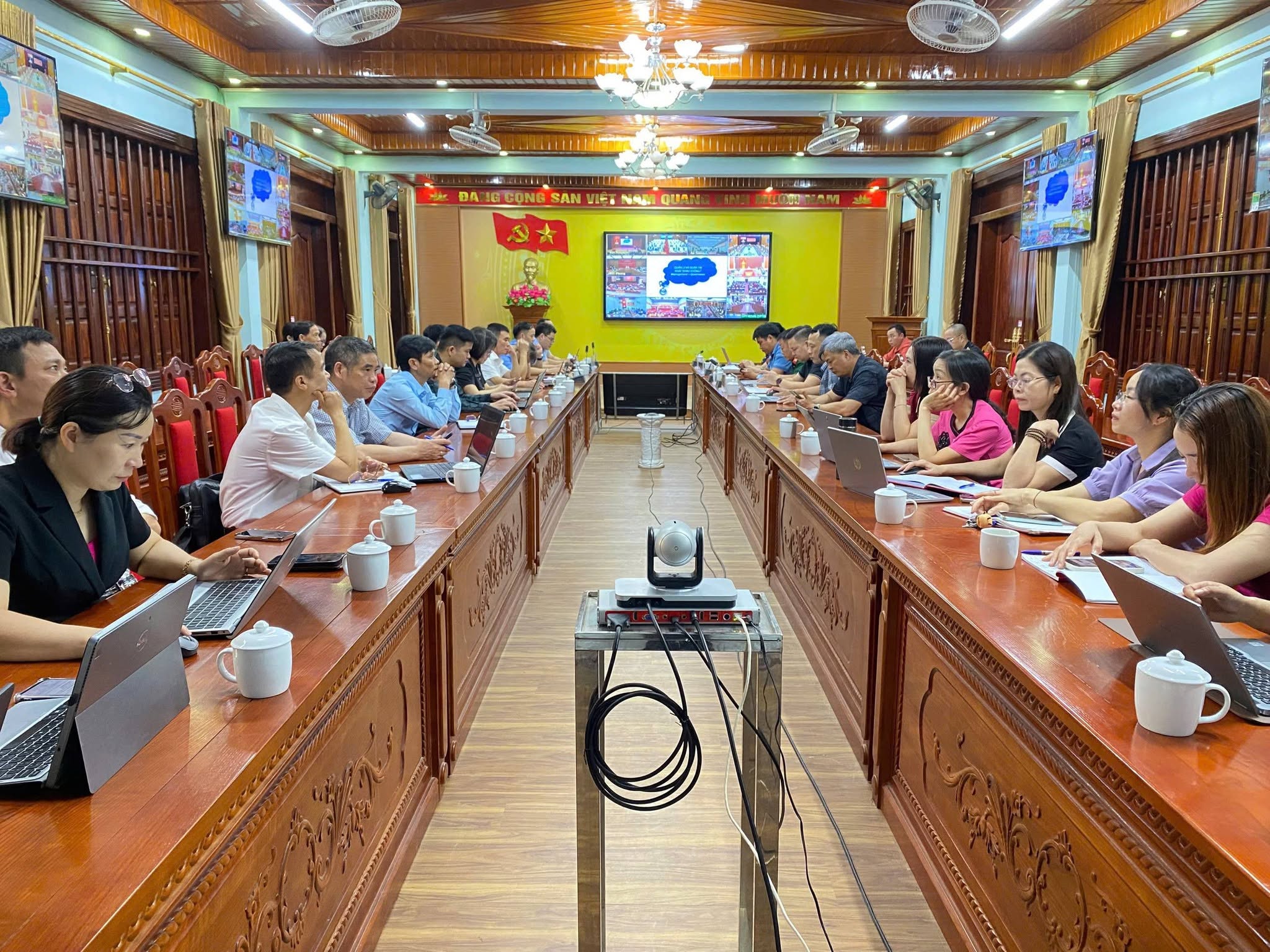 Học viện Chính trị Quốc gia Hồ Chí Minh tổ chức khai mạc lớp bồi dưỡng nâng cao năng lực, xử lý tình huống thực tiễn đối với đội ngũ cán bộ cơ sở. 