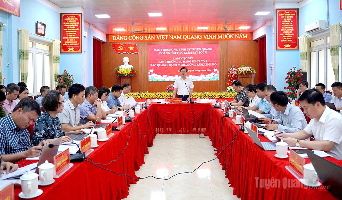 Đoàn kiểm tra, giám sát của Ban Thường vụ Tỉnh uỷ làm việc với Ban Thường vụ Đảng uỷ các xã, phường