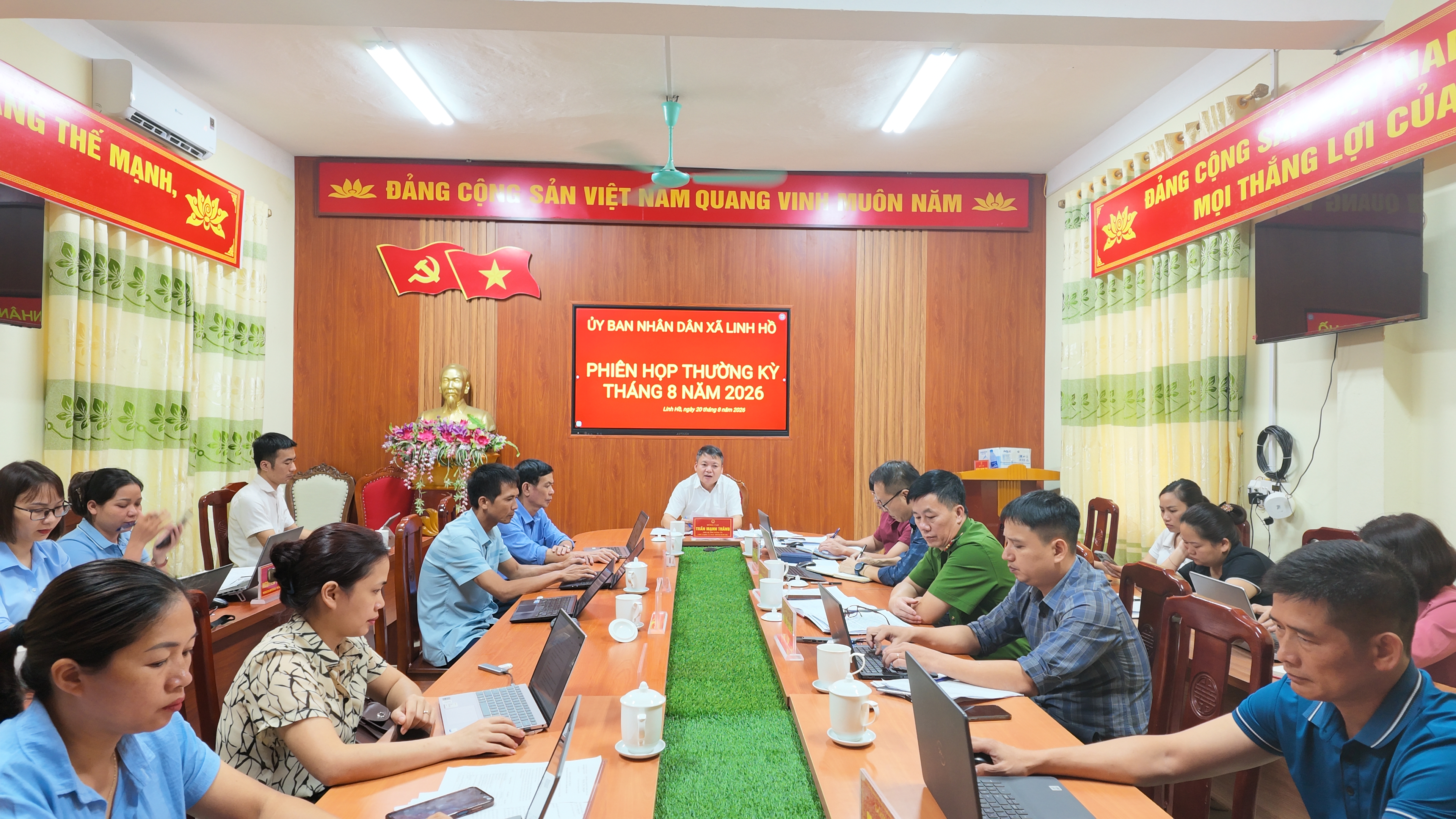Phi&ecirc;n họp 7.JPG