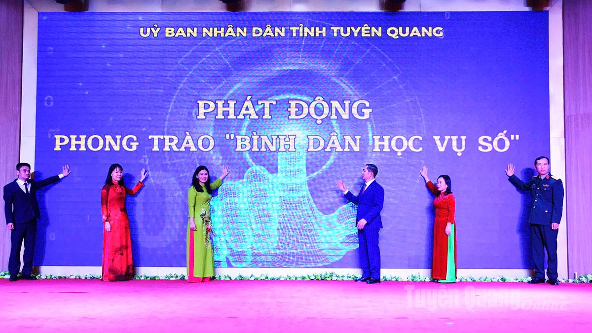 Quyết liệt thực hiện chuyển đổi số trên cả 3 trụ cột trong năm 2026