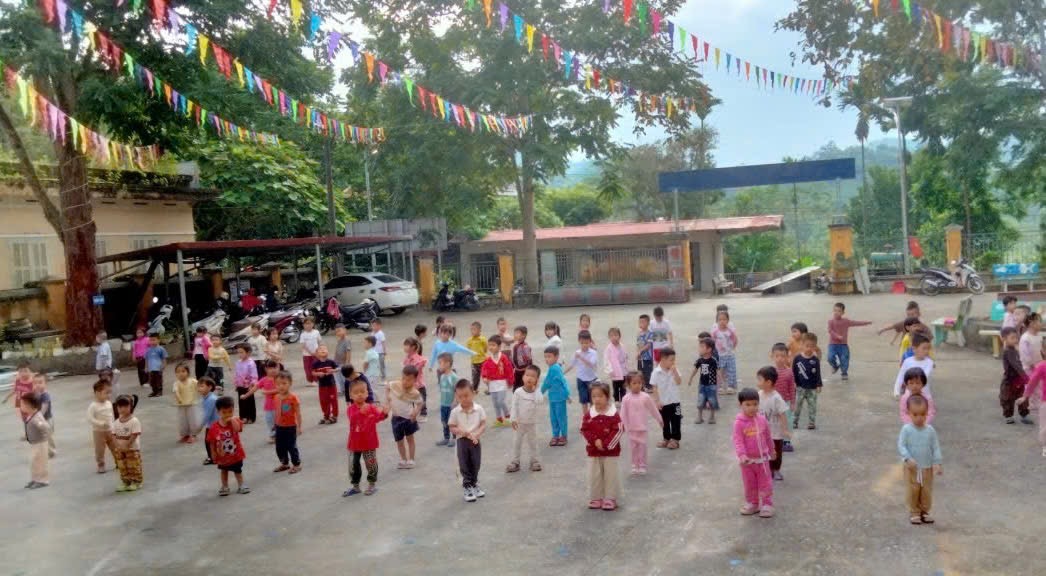 DÂN VẬN KHÉO - ĐẸP MÁI TRƯỜNG