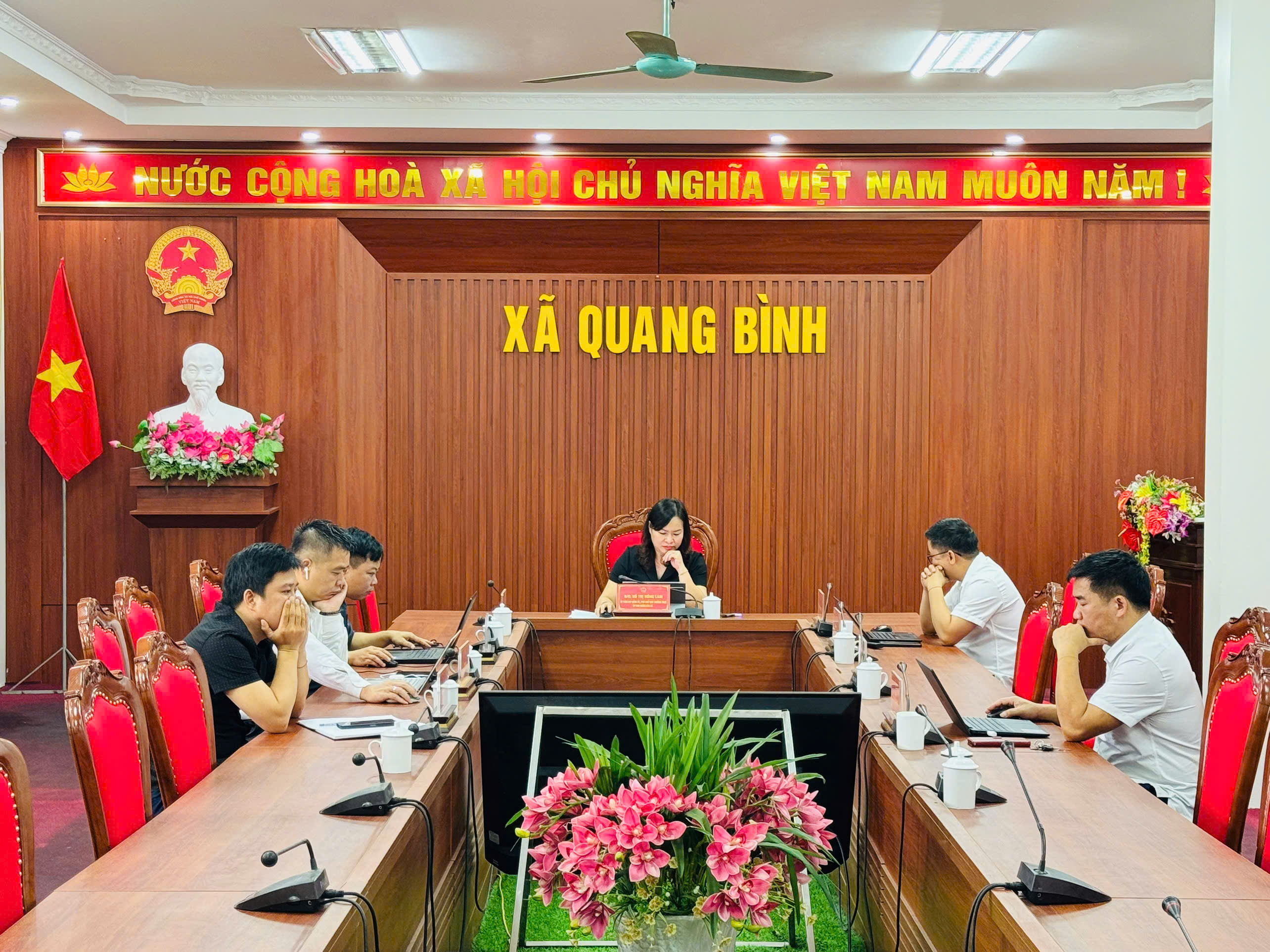 UBND tỉnh Tuyên Quang tổ chức phiên họp thường kỳ tháng 5