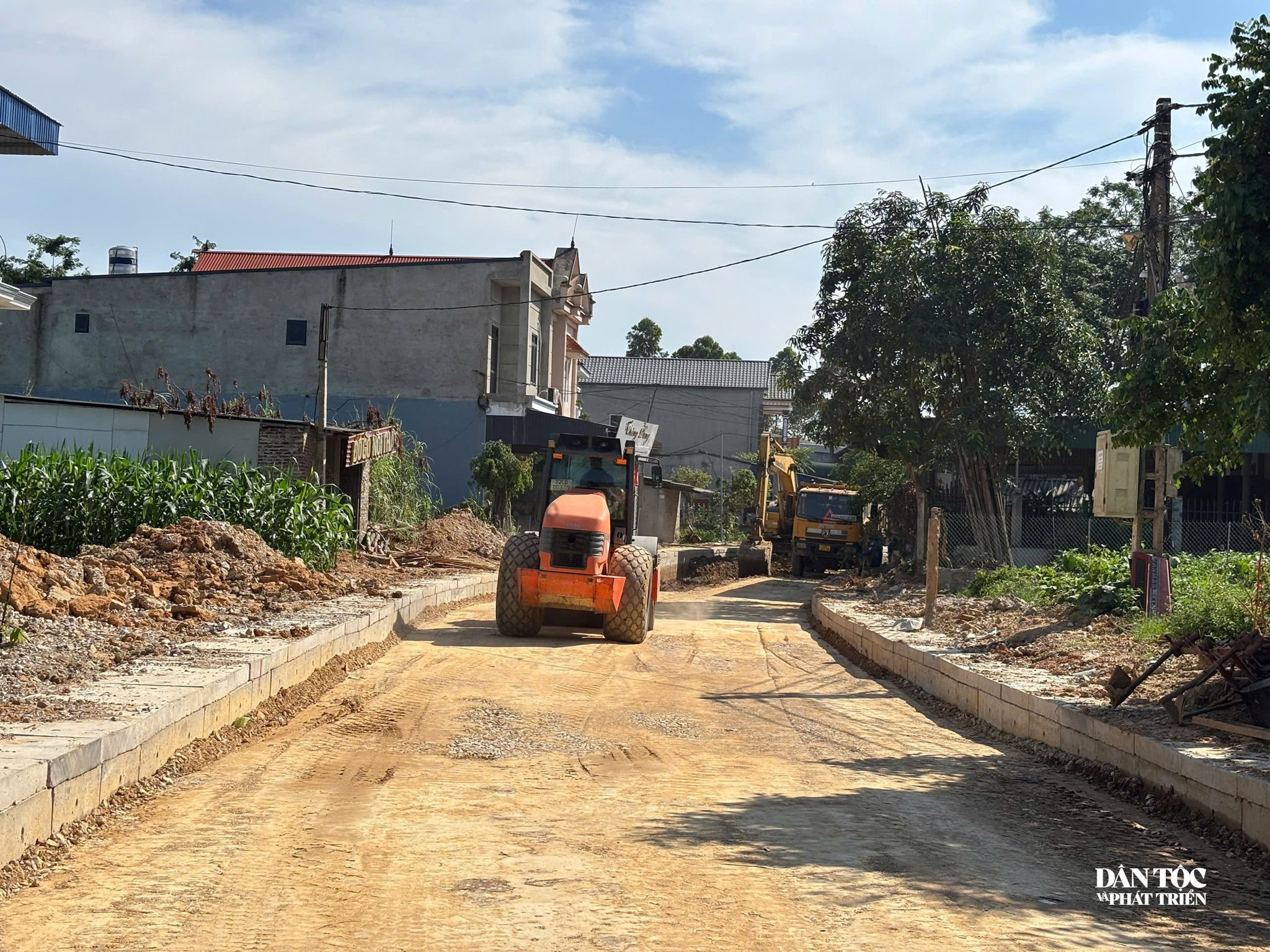Tuyên Quang: Những con đường mở lối phát triển vùng cao