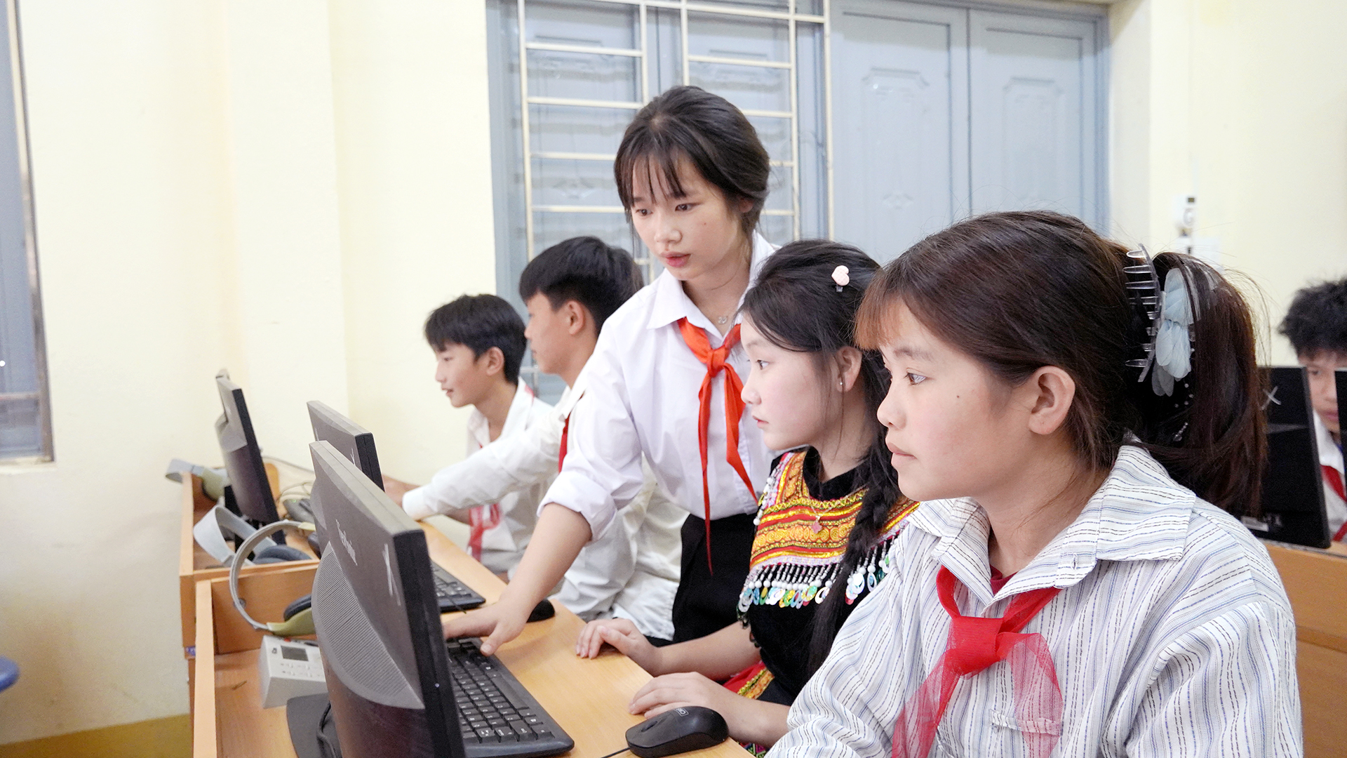 thu thập th&ocirc;ng tin THCS Bản Ng&ograve; (6).JPG