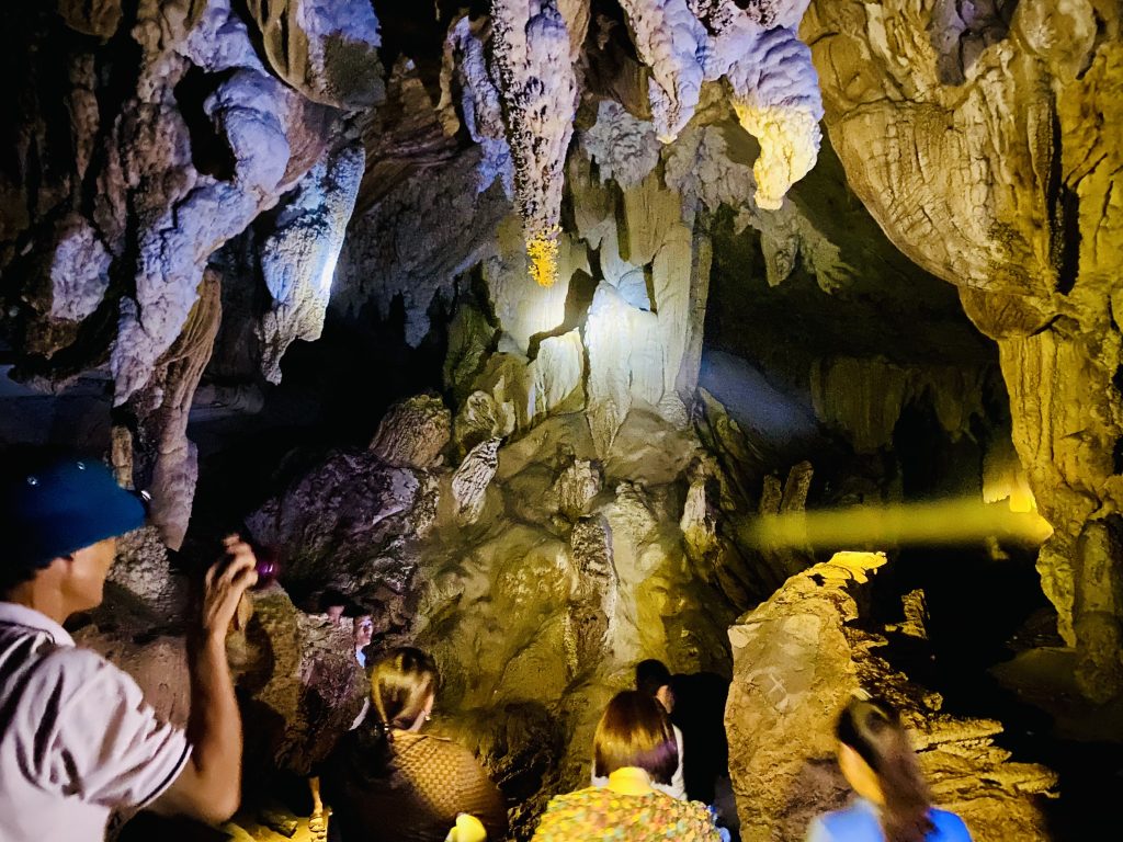 Tiềm năng và lợi thế phát triển du lịch ở xã Tùng Bá