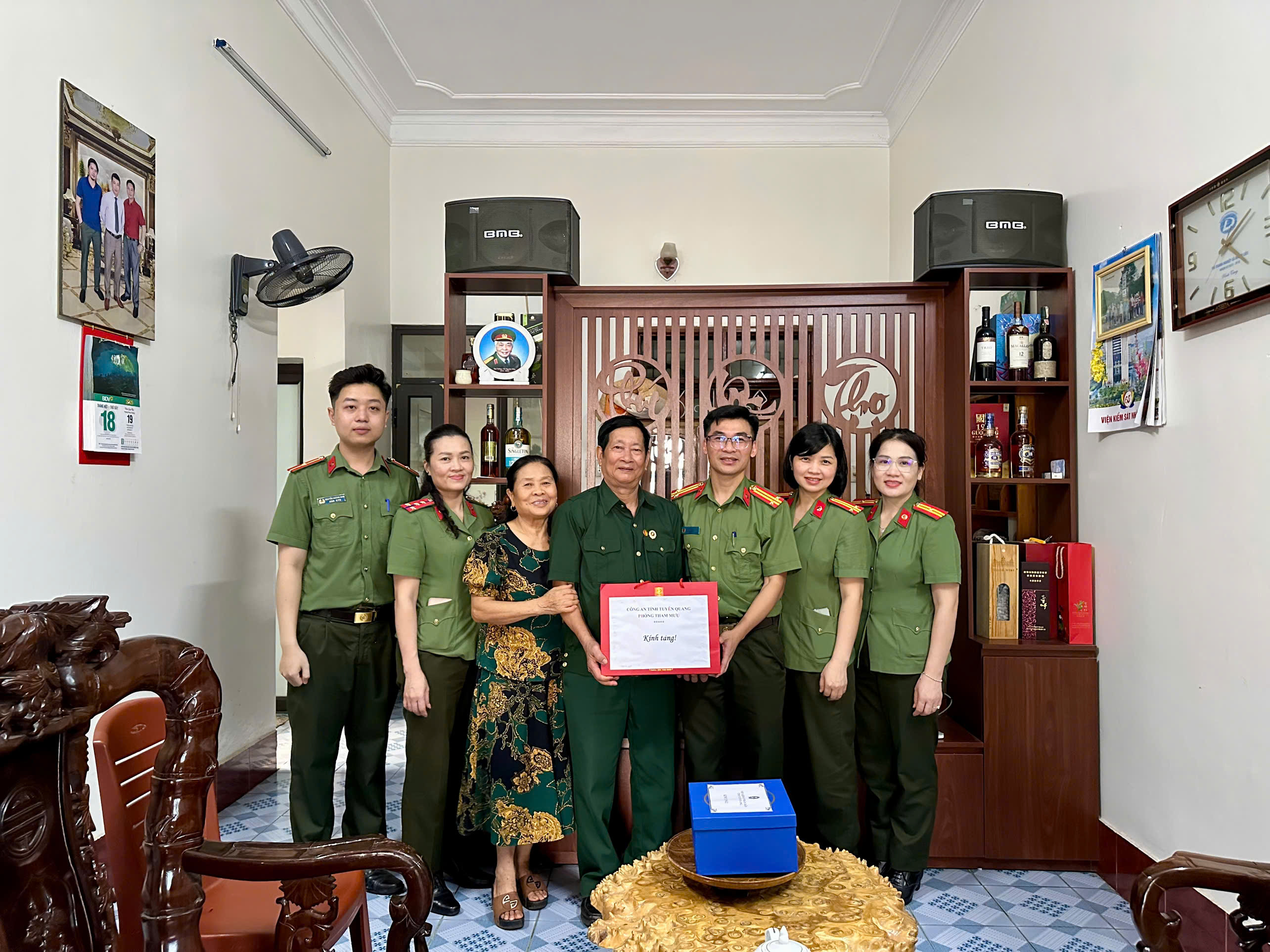 PHÒNG THAM MƯU CÔNG AN TỈNH TUYÊN QUANG TIẾP NỐI TRUYỀN THỐNG UỐNG NƯỚC, NHỚ NGUỒN