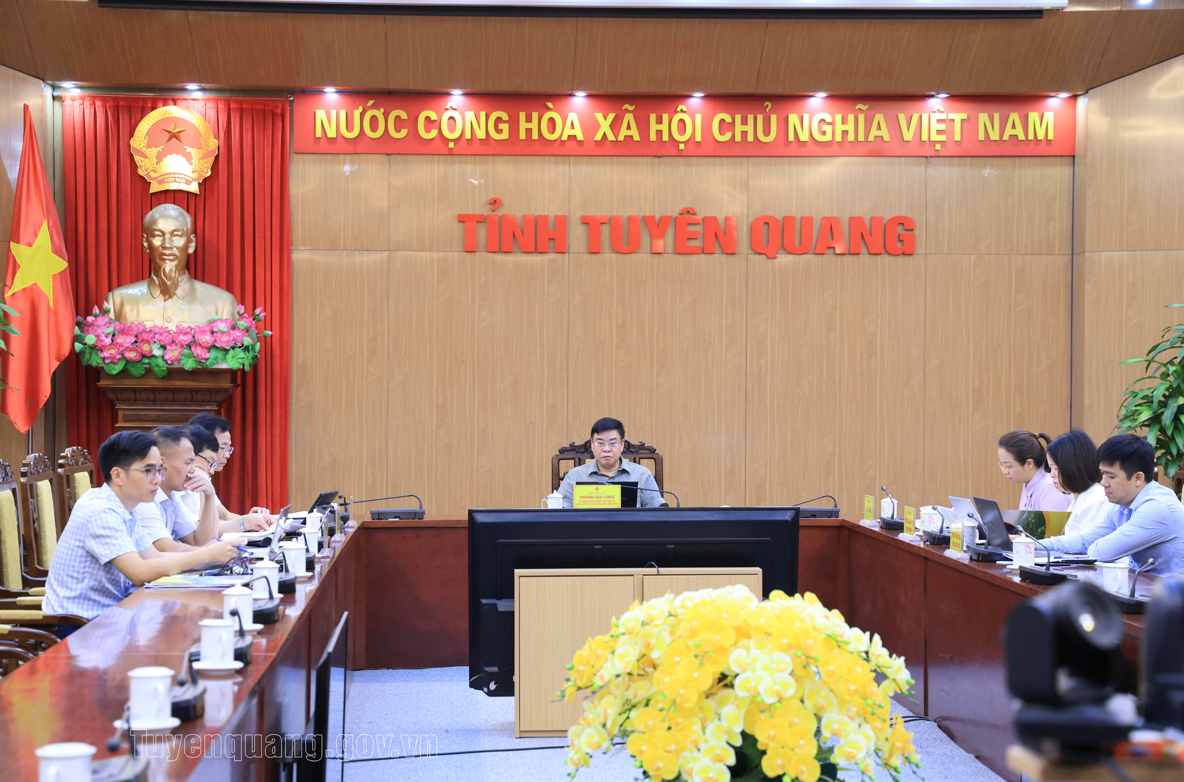 Họp Ban Chỉ đạo xây dựng trường học cho các xã biên giới 