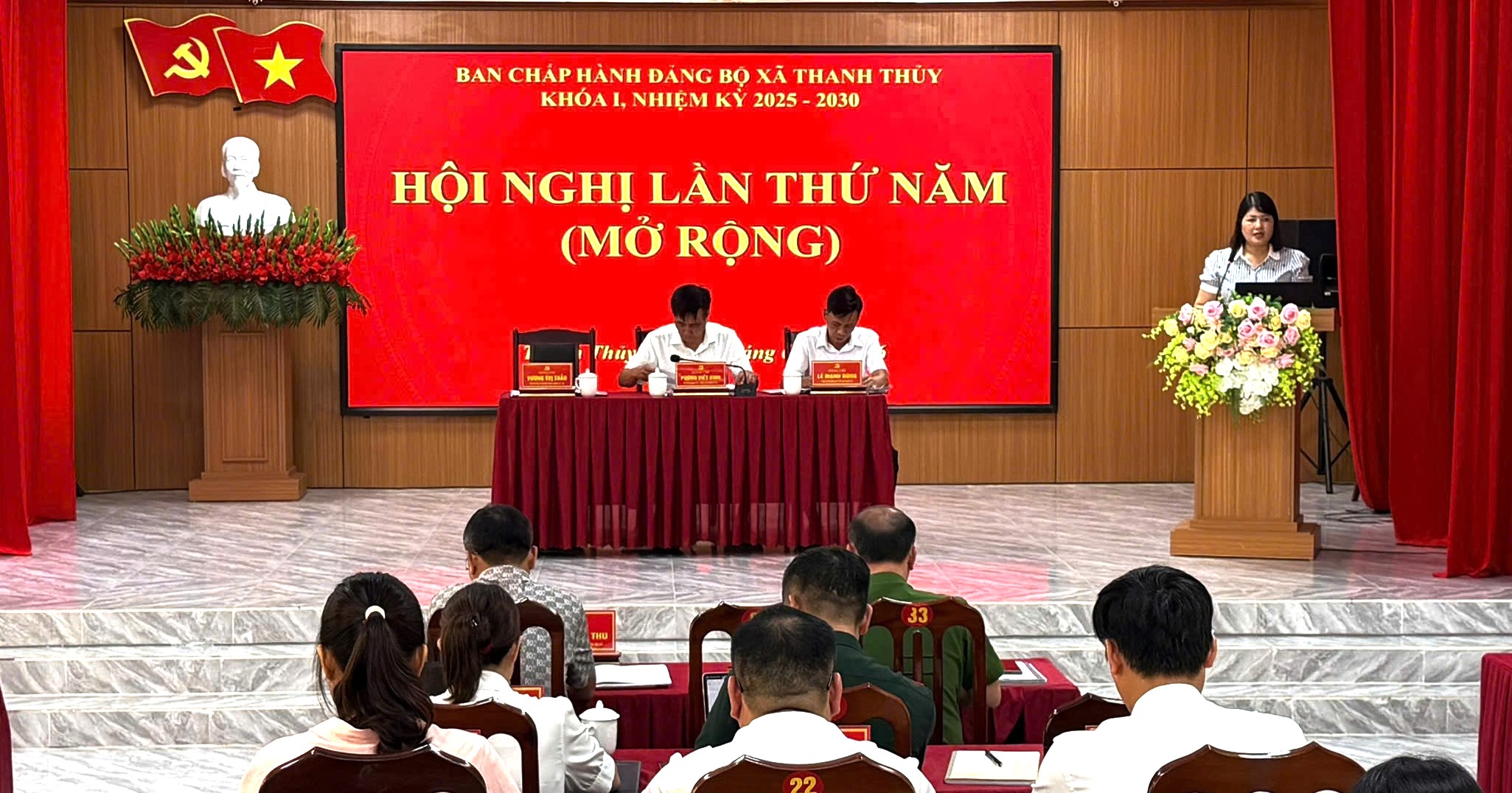 HỘI NGHỊ BCH ĐẢNG BỘ XÃ THANH THỦY LẦN THỨ 5 (MỞ RỘNG)