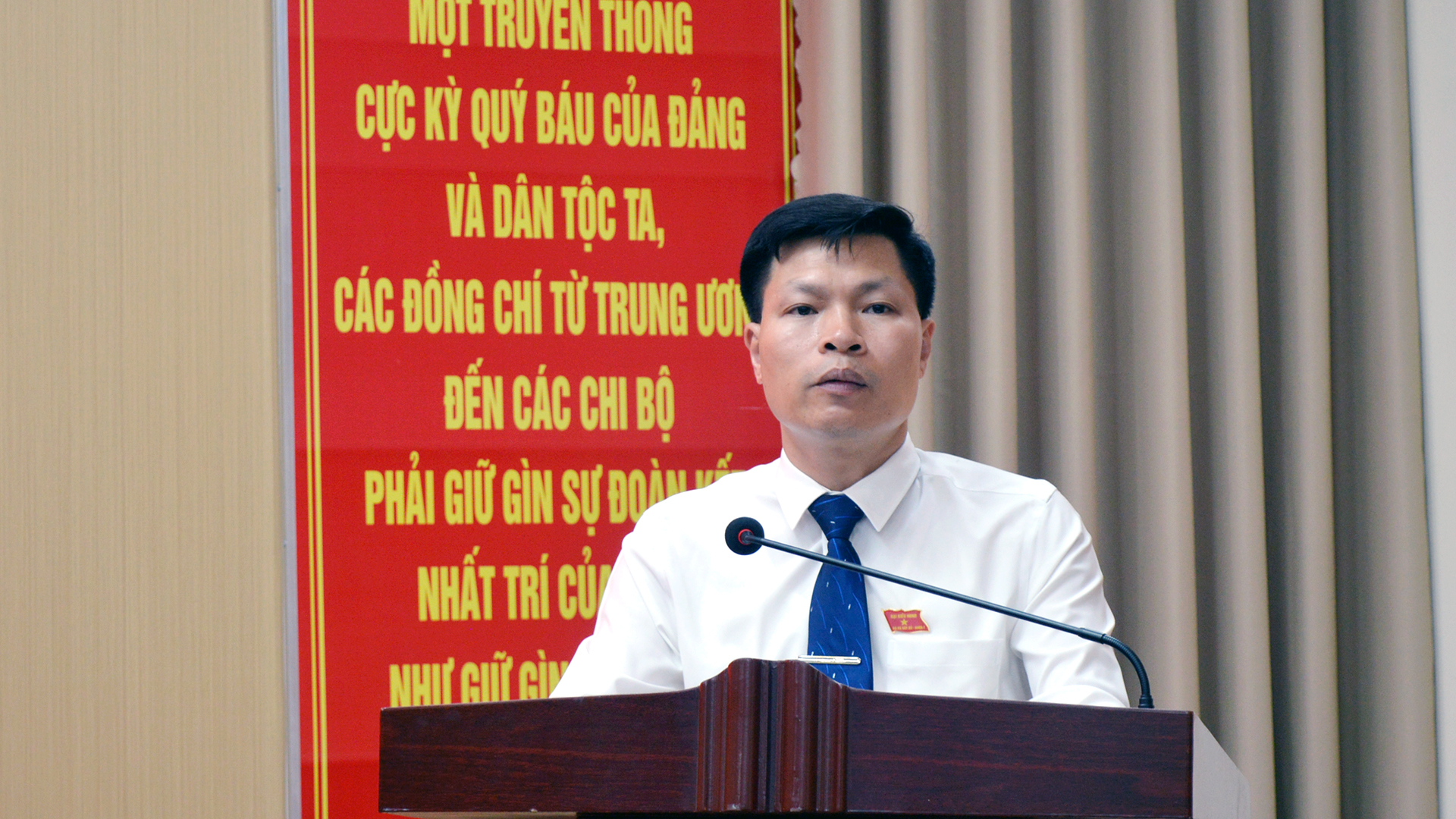 kỳ họp thứ 3 HĐND x&atilde; (9).jpg