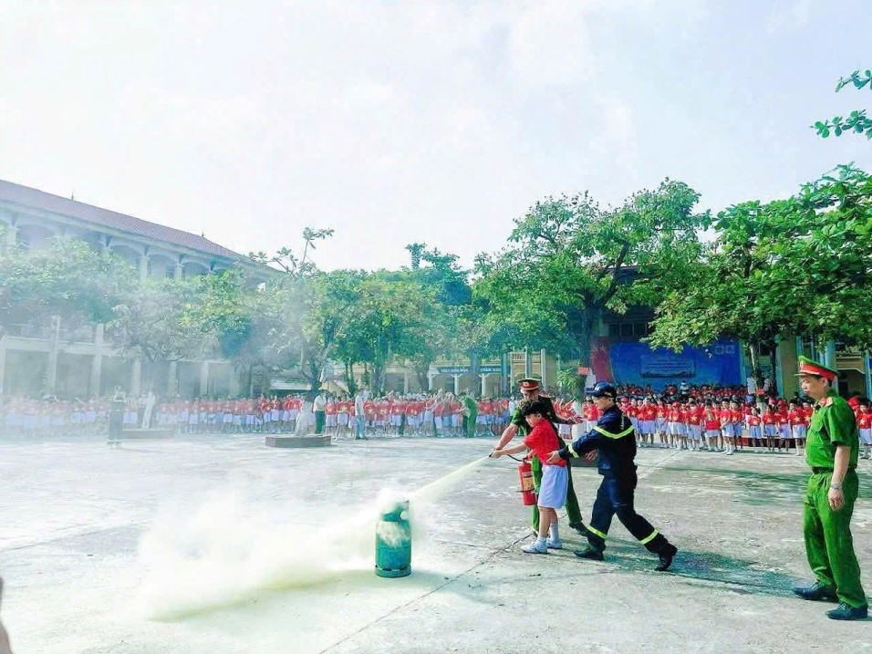   CHỦ ĐỘNG PHÒNG CHÁY MÙA HANH KHÔ