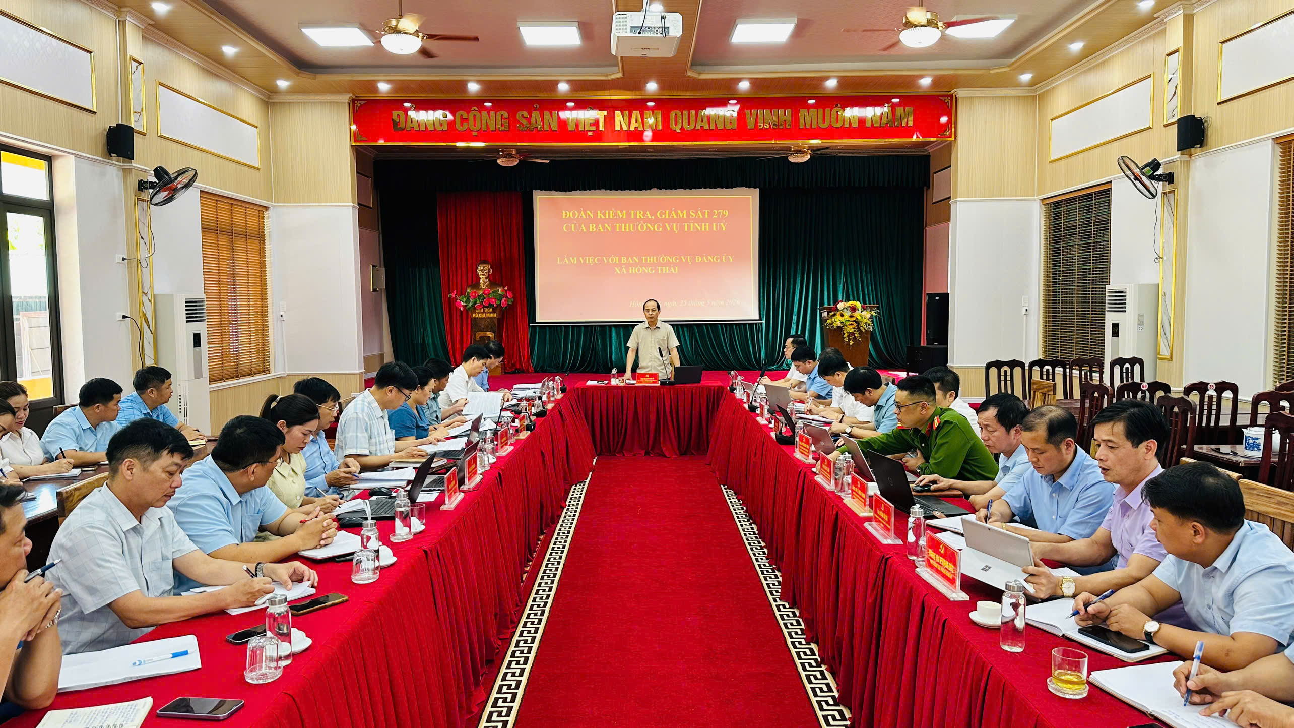 Đoàn kiểm tra, giám sát 279 của Ban Thường vụ Tỉnh ủy Tuyên Quang làm việc với Ban Thường vụ Đảng ủy xã Hồng Thái