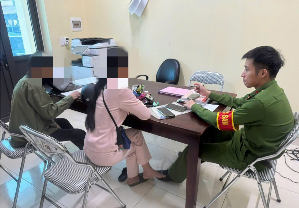 CÔNG AN XÃ KỊP THỜI NGĂN CHẶN, HỖ TRỢ NGƯỜI DÂN KHÔNG BỊ MẮC BẪY “LỪA ĐẢO VAY TIỀN”