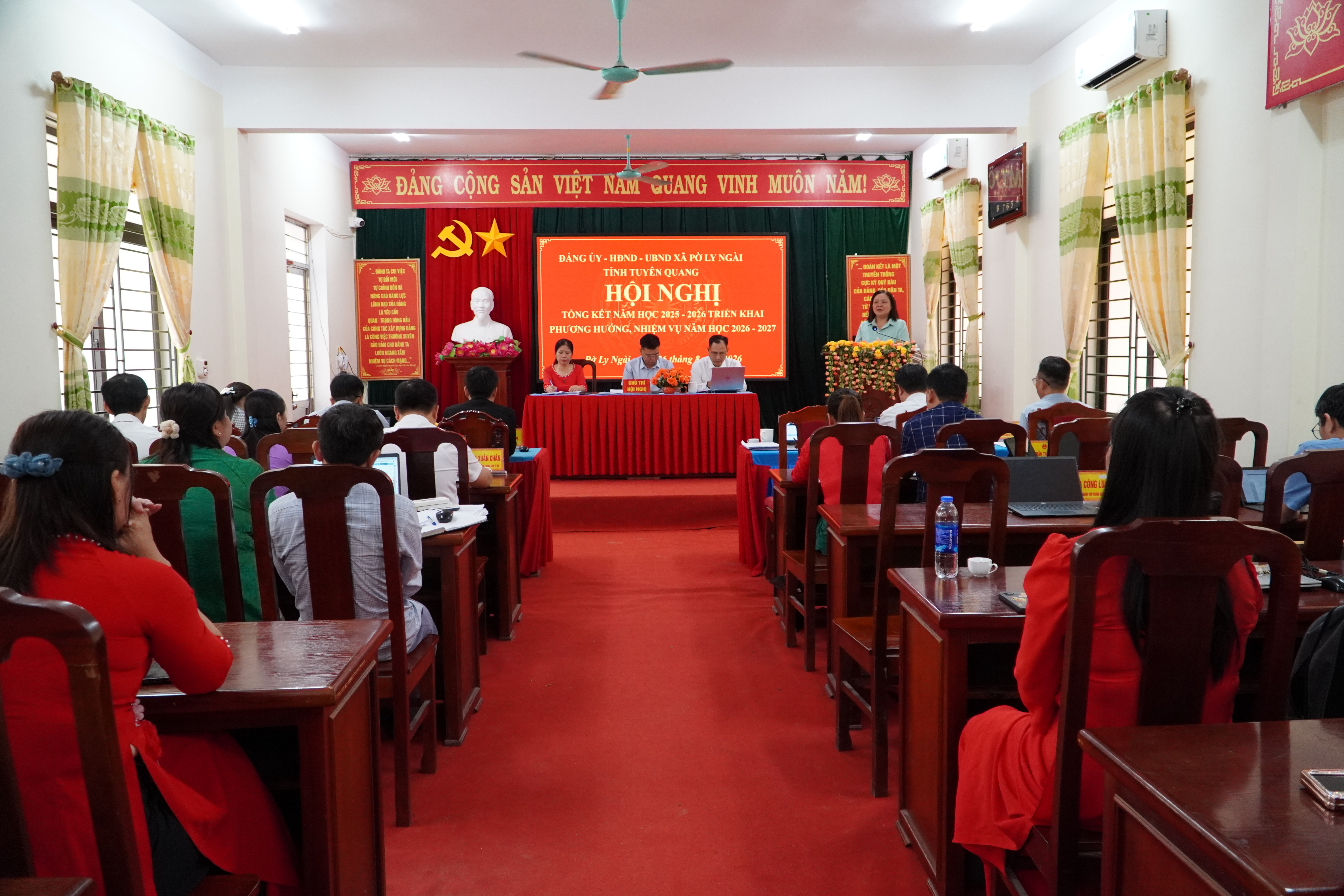 Xã Pờ Ly Ngài tổ chức Hội nghị tổng kết năm học 2025-2026, triển khai nhiệm vụ trọng tâm năm học 2026-2027.