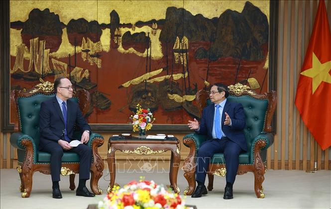 Thủ tướng Chính phủ Phạm Minh Chính làm việc với Đại sứ Nga tại Việt Nam