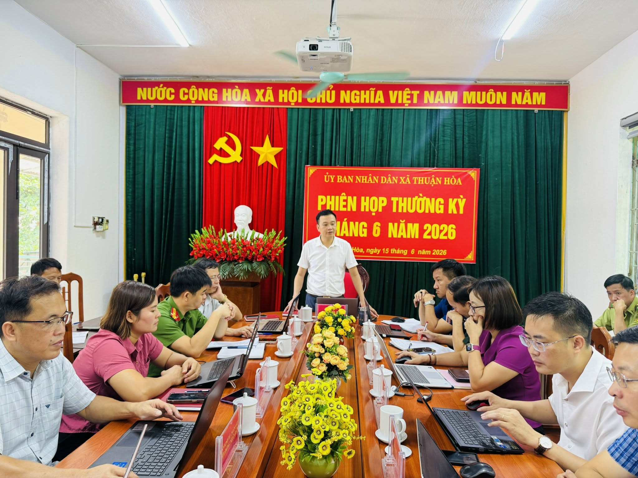 thuận h&ograve;a 3.jpg
