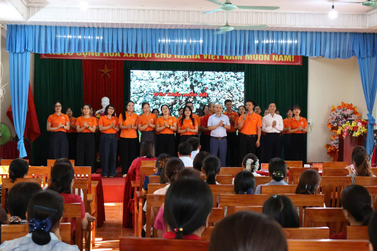 Trại hè tọa đàm mĐ.jpg