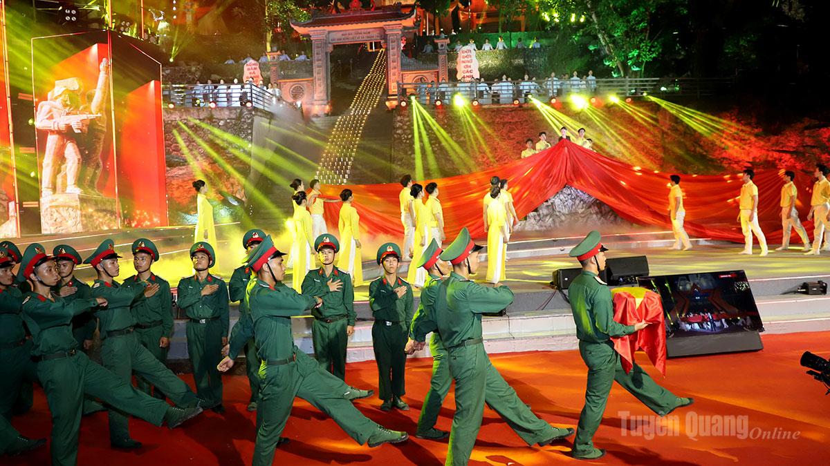 Tuyên Quang tham gia cầu truyền hình “Sao sáng dẫn đường” tri ân các Anh hùng liệt sĩ