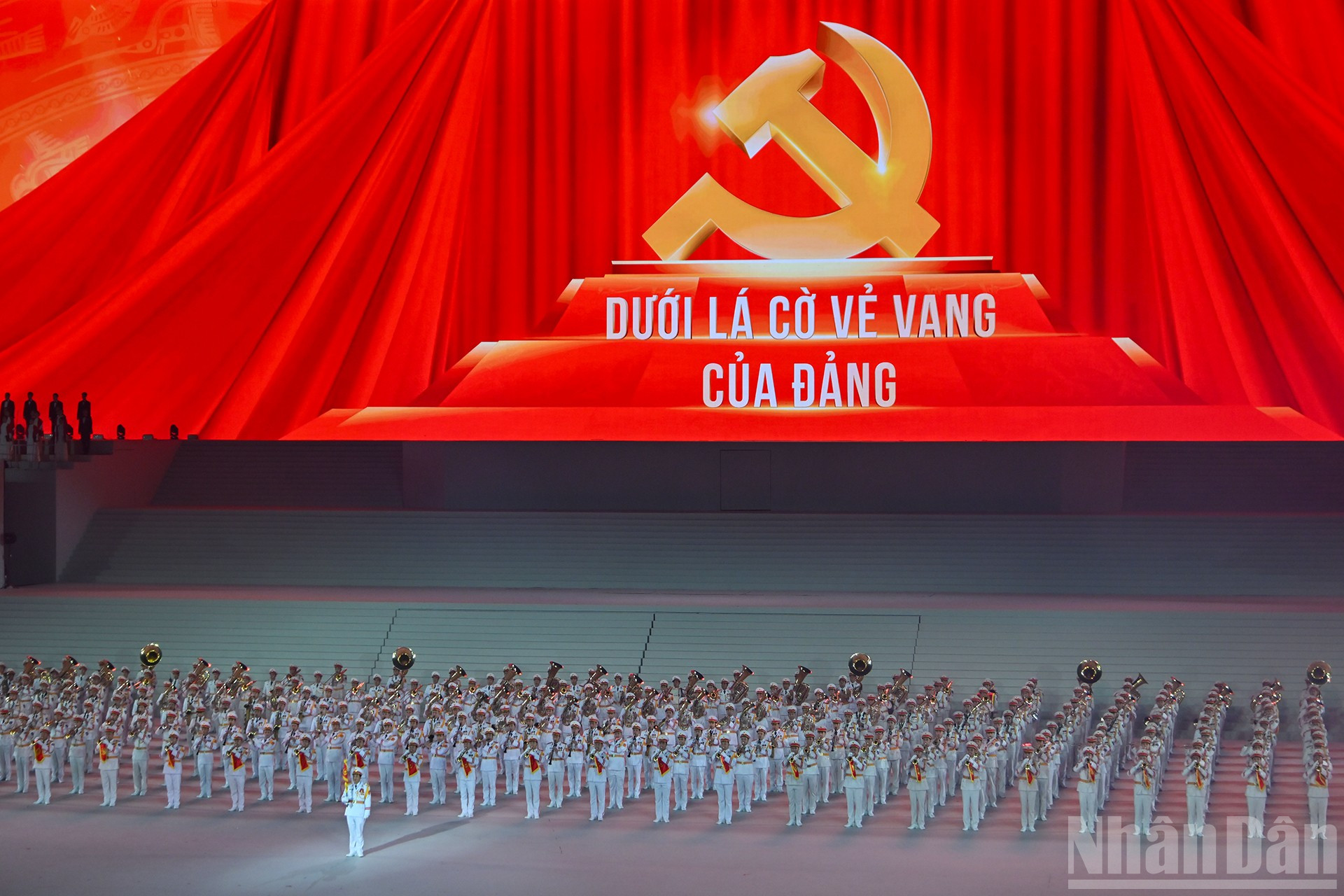 Chương trình nghệ thuật đặc biệt “Dưới lá cờ vẻ vang của Đảng”