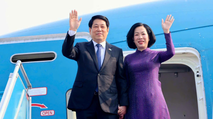 Chủ tịch nước Lương Cường rời Hà Nội, lên đường dự Phiên Thảo luận chung cấp cao Đại hội đồng Liên hợp quốc
