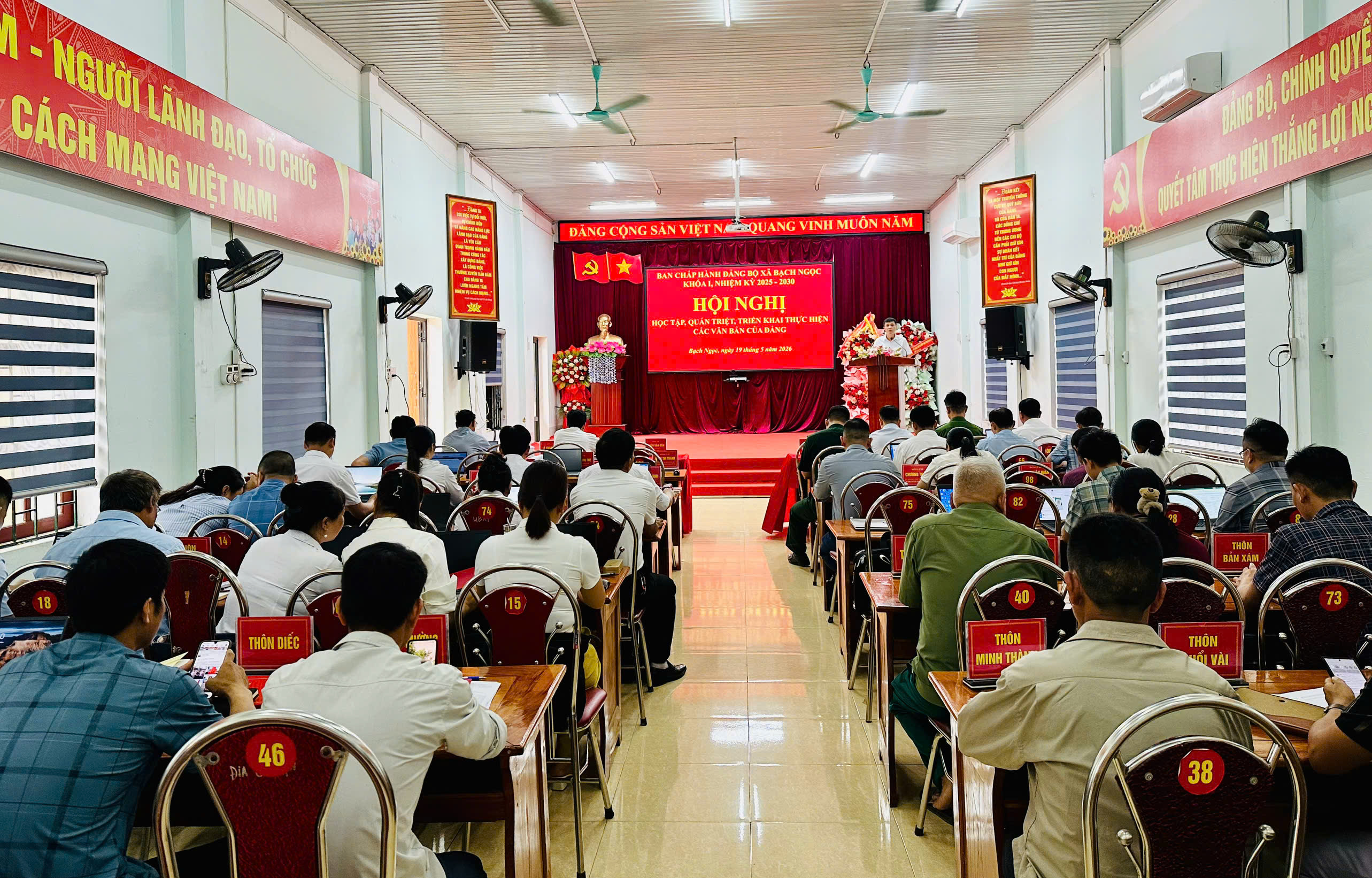 Đảng ủy xã Bạch Ngọc tổ chức hội nghị học tập, quán triệt và triển khai thực hiện các văn bản của Đảng