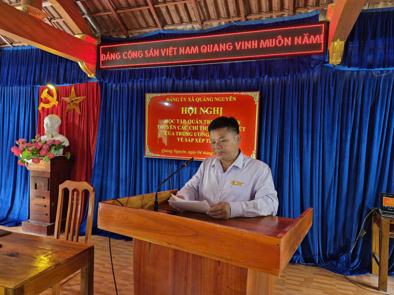 HỘI NGHỊ TUYÊN TRUYỀN VỀ SÁT NHẬP THÔN