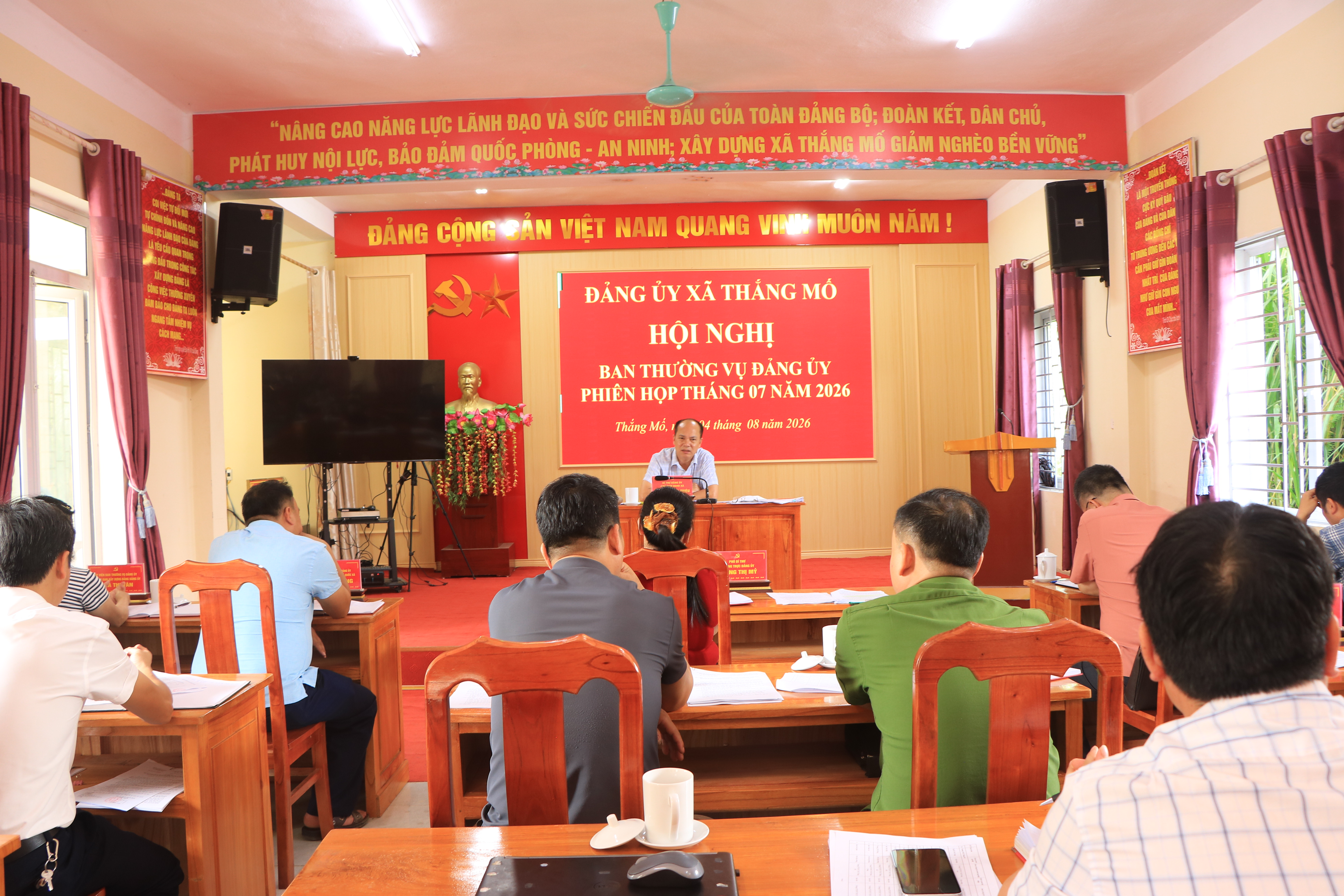 ĐẢNG ỦY XÃ THẮNG MỐ HỌP THƯỜNG TRỰC, BAN THƯỜNG VỤ ĐẢNG ỦY PHIÊN HỌP THƯỜNG KỲ: QUYẾT NGHỊ NHIỀU NỘI DUNG QUAN TRỌNG VỀ PHÁT TRIỂN KINH TẾ - XÃ HỘI VÀ CÔNG TÁC CÁN BỘ SAU SÁP NHẬP