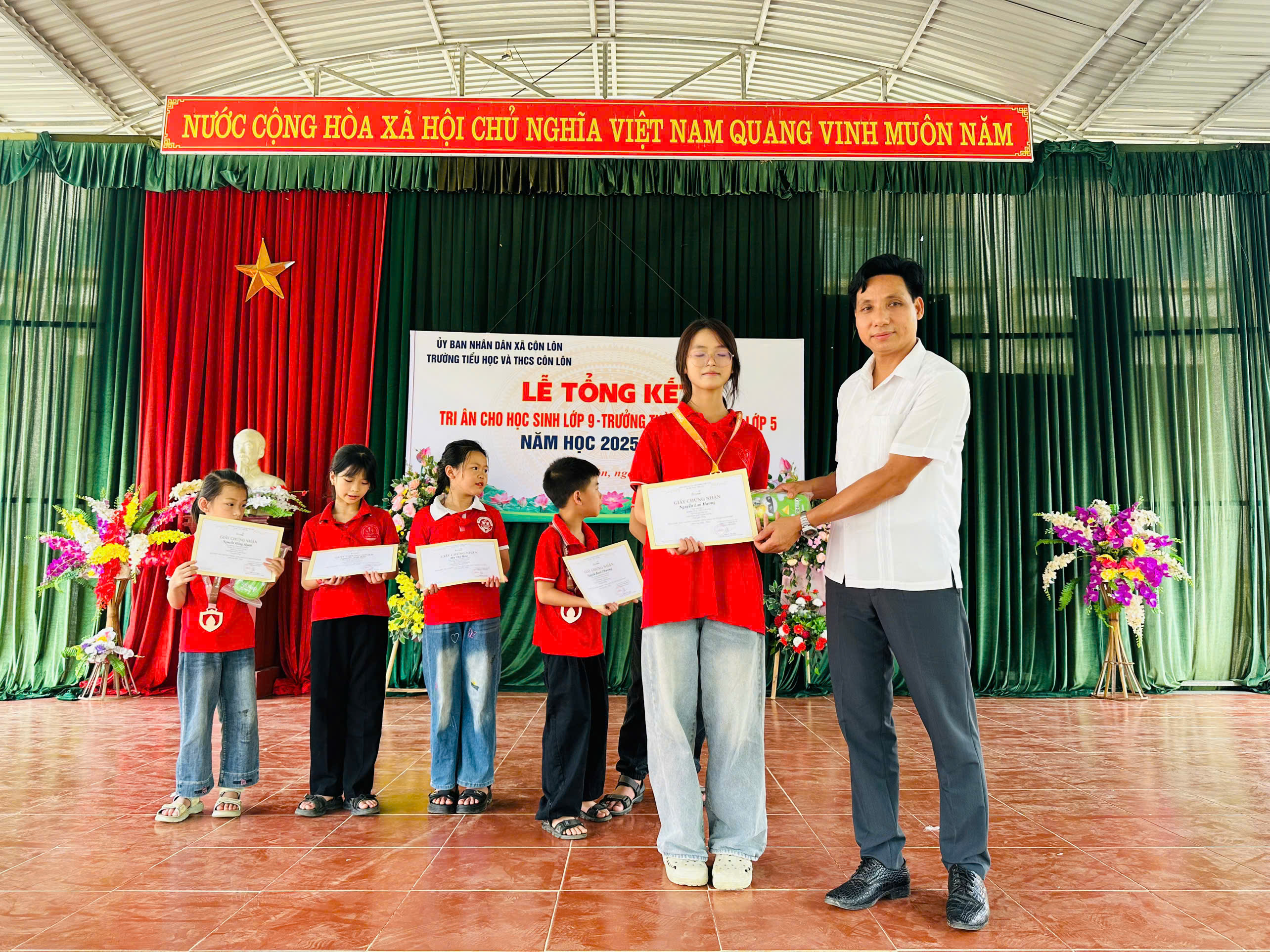 z7881012979157_e8ceb85855421a96ac56c6834d727a3a.jpg