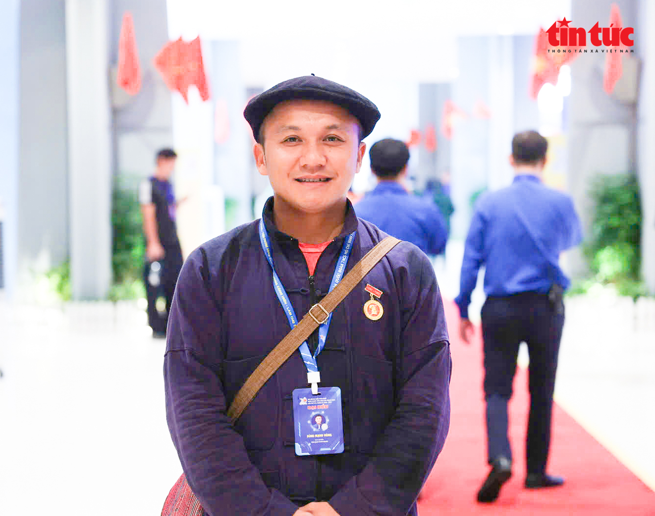 Người ‘thắp lửa’ mỗi đêm ở phố cổ Đồng Văn